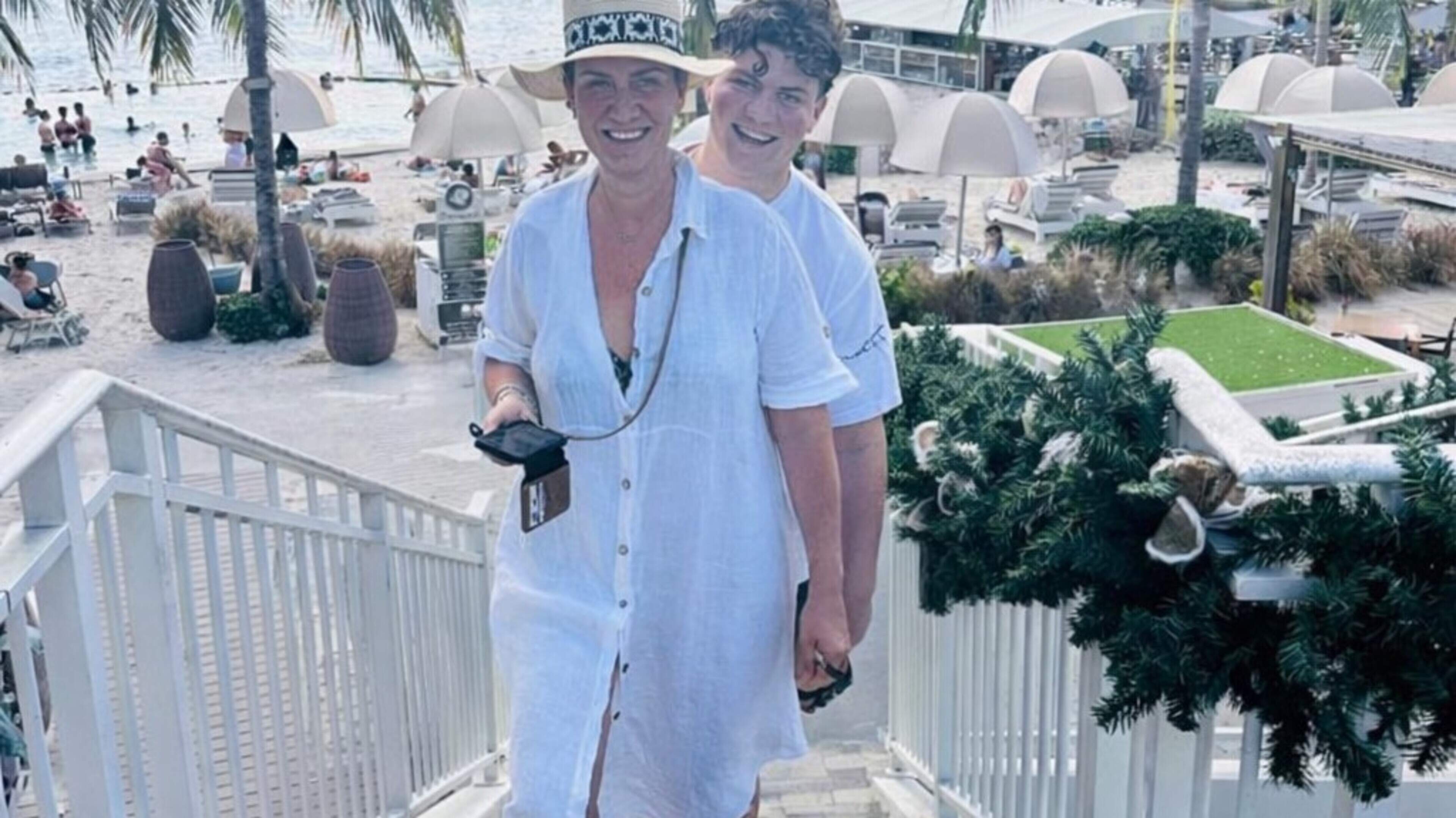 Eliëtte driven crazy by KLM email runaround after lost luggage