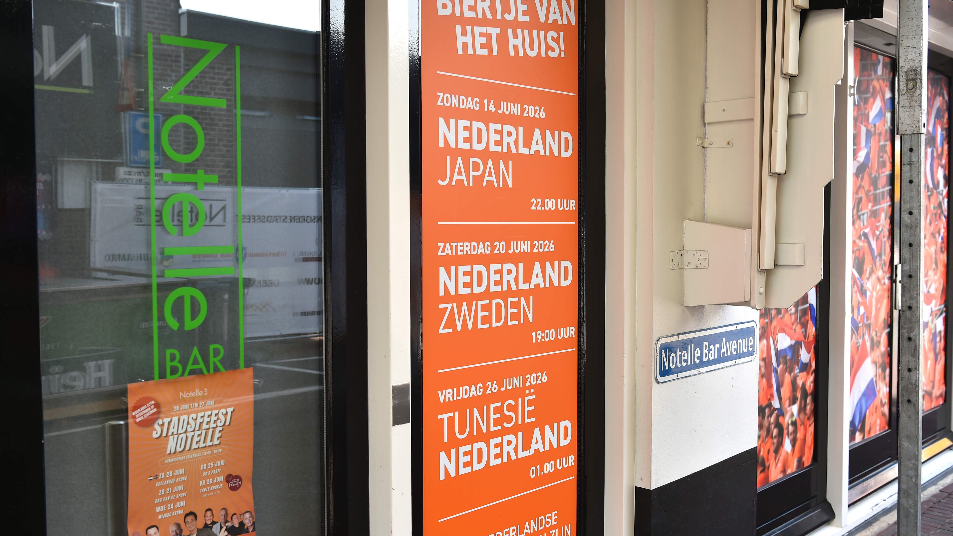Bar Notelle in Beverwijk treats guests to free beer for every Dutch goal: promotion continues despite high-scoring win over Sweden