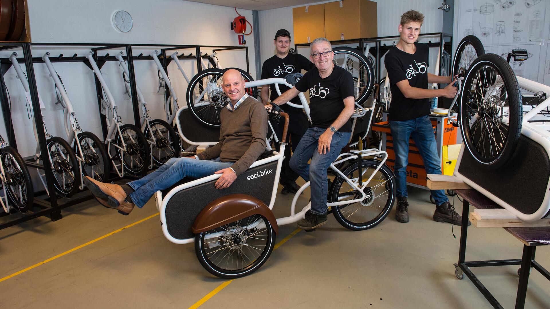 Soci.bike helpt mensen in het zadel | Noordhollands Dagblad