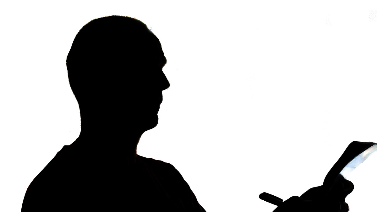 Wanneer vijftigplussers in hun tanktop op hun e-bike door de stad