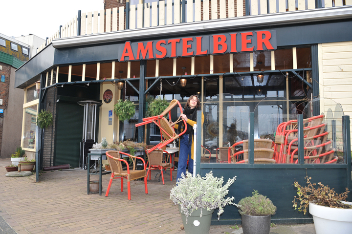 Inbrekers teisteren Wijk aan Zeese horeca. ’Iedereen is hier welkom