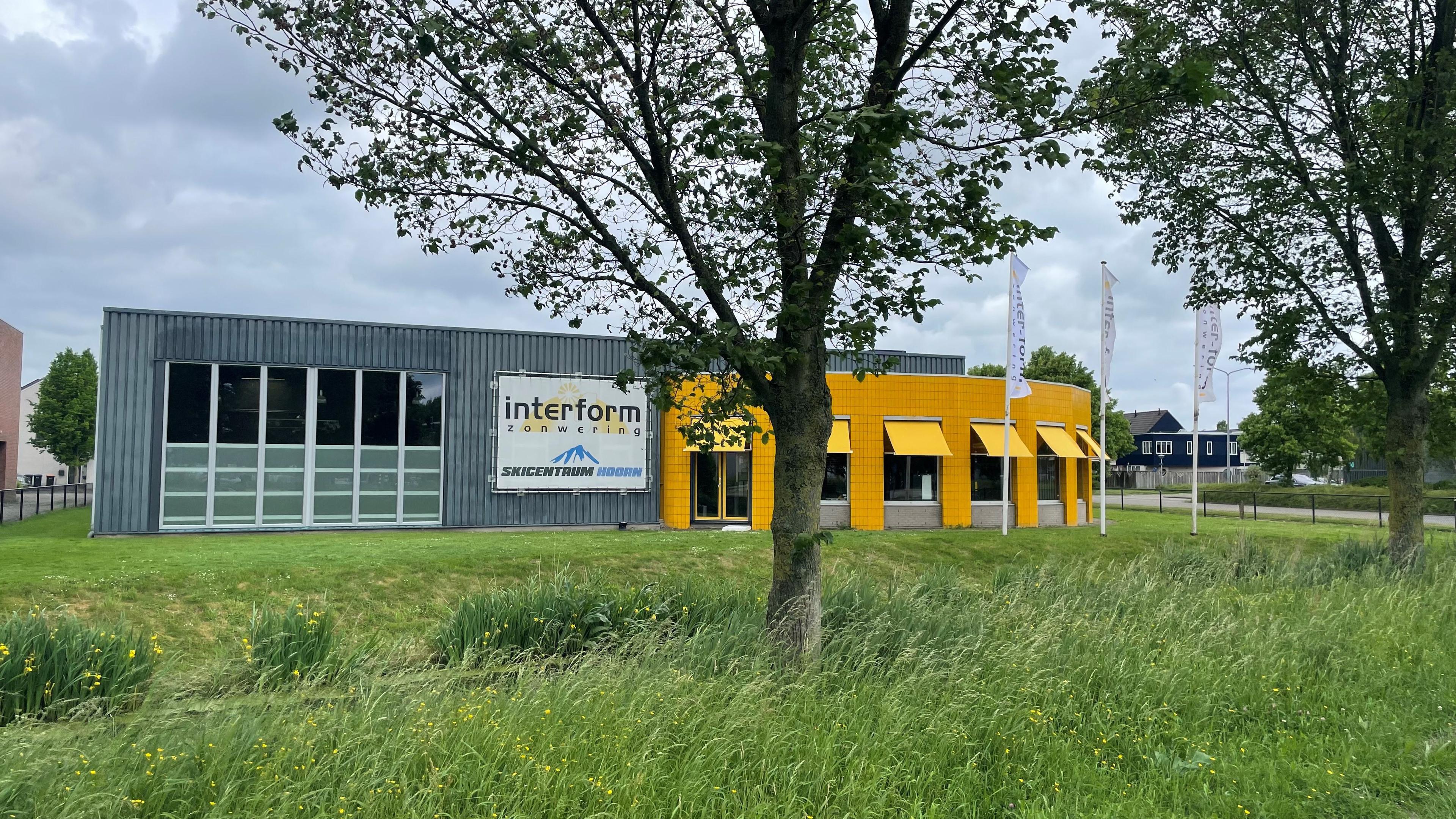 Interform Zonwering breidt in Hoorn uit met buitenleven