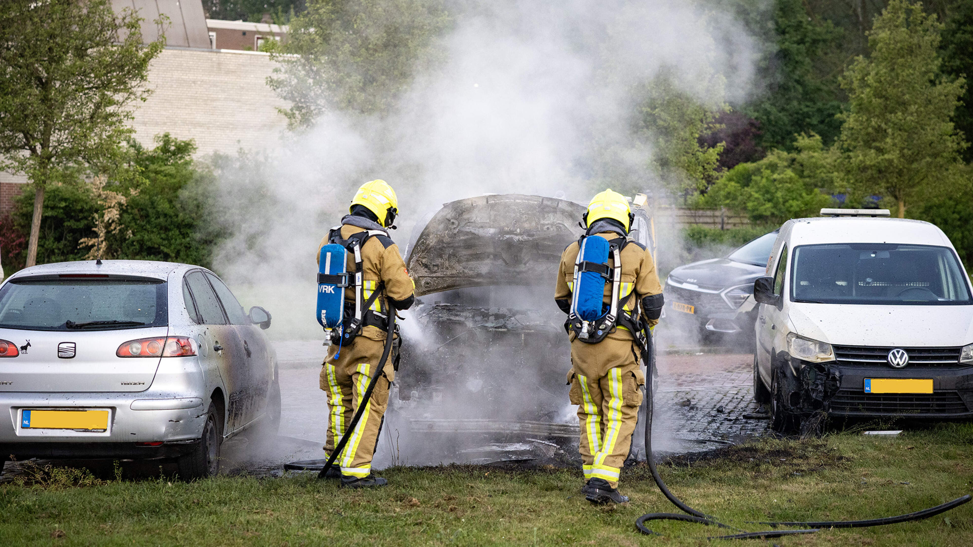 Company car destroyed by fire in Velsen-Noord