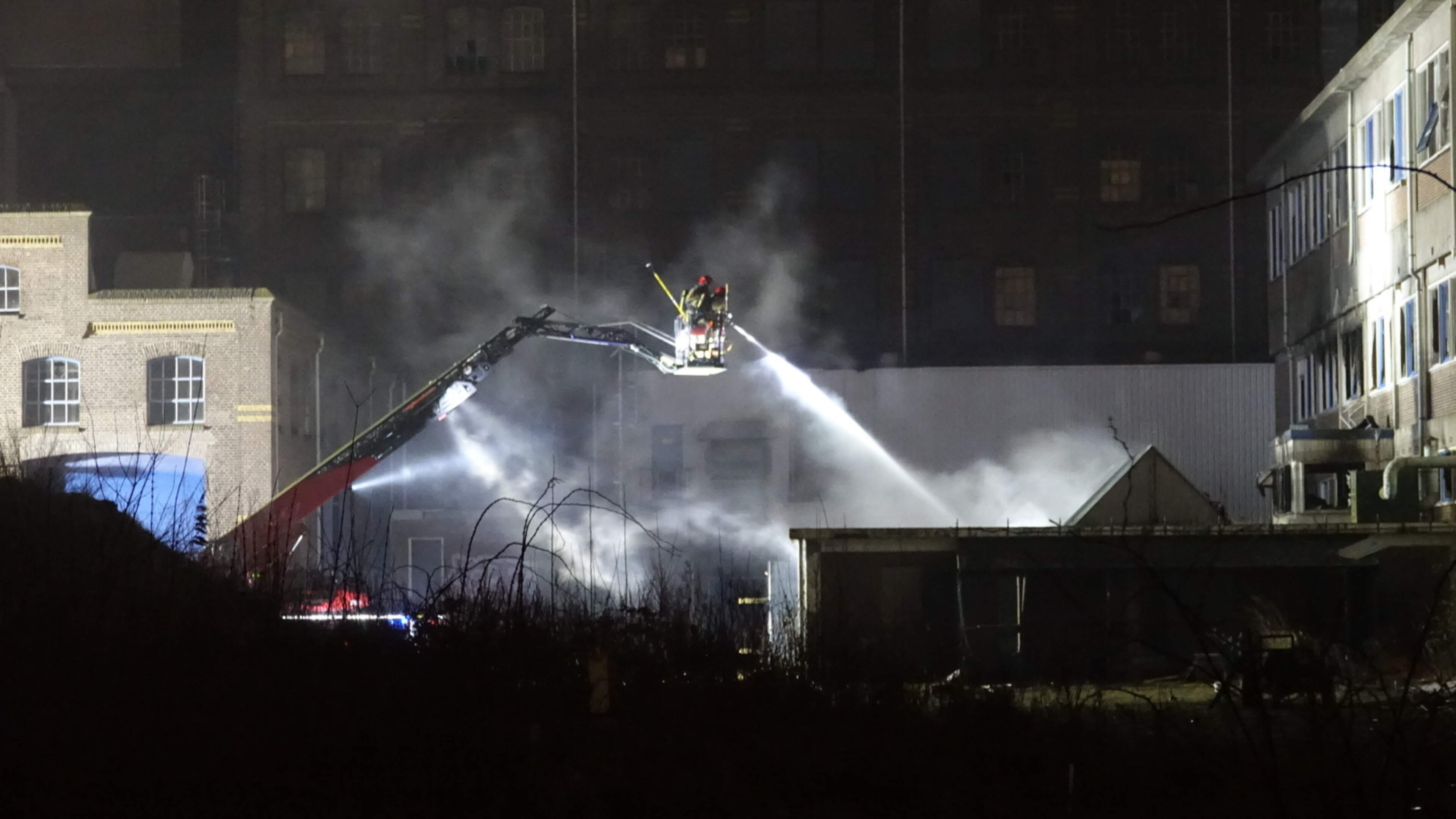 Brandweer komt voor achtste keer in actie op terrein van Meneba in Wormerveer