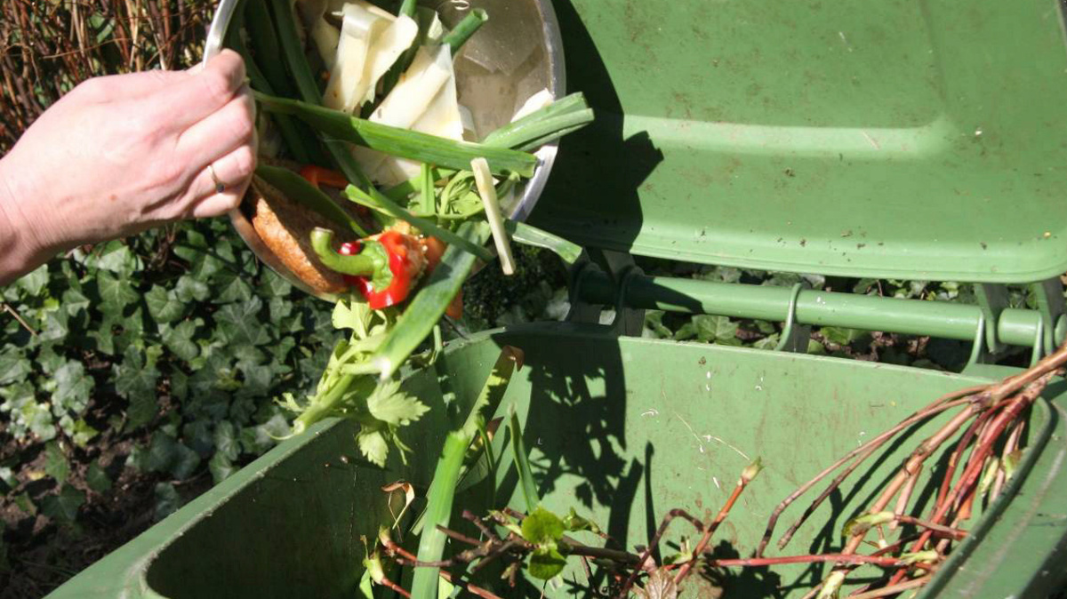 Kan de gft-bak minder vaak opgehaald worden in Heemskerk? En scheelt ...