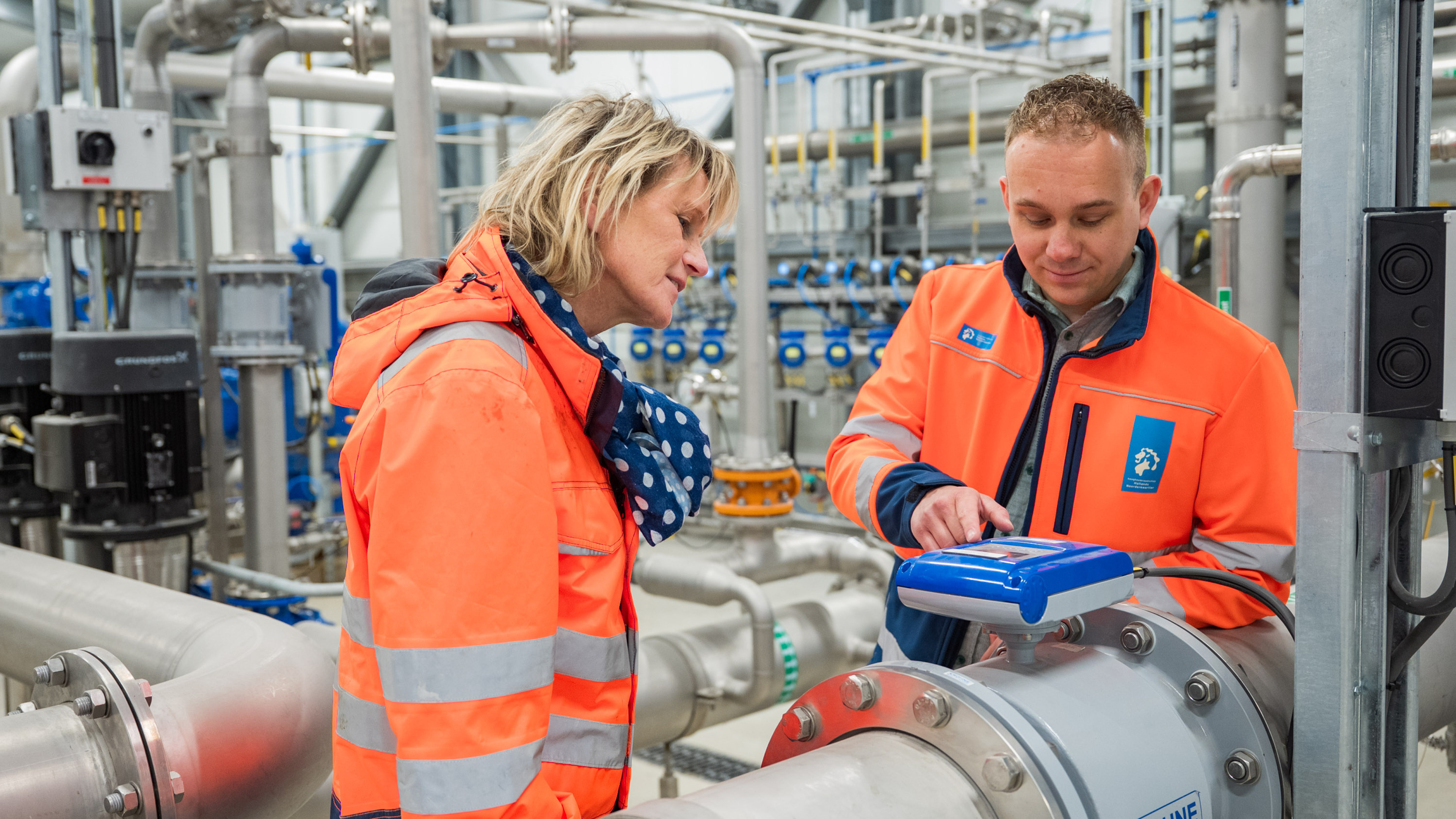 Gasbelletjes gaan medicijnresten te lijf; de installatie die met ozon het afvalwater extra zuivert