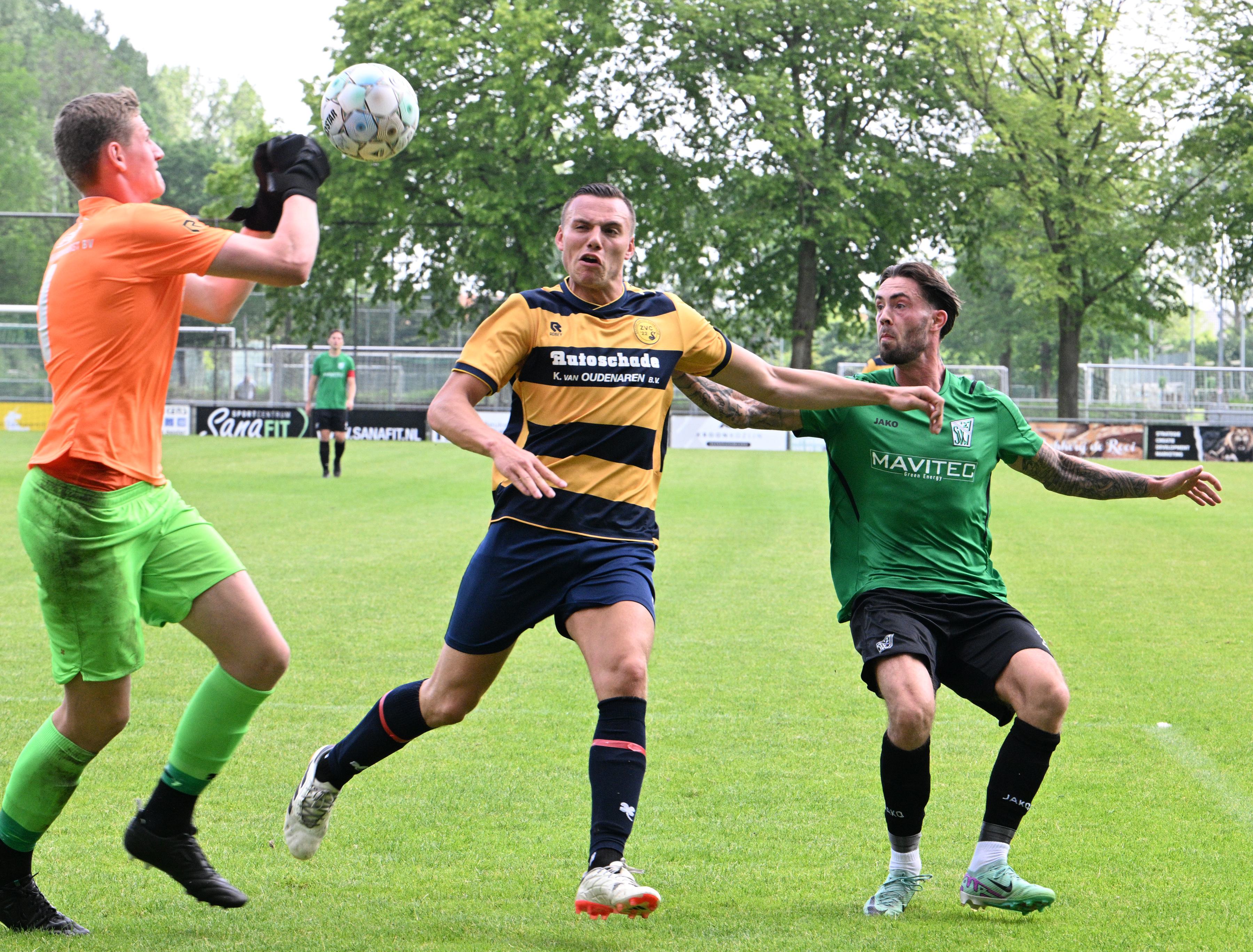 SVW’27 verliest en speelt weer een seizoen vierde klasse. ’Volgend jaar ...