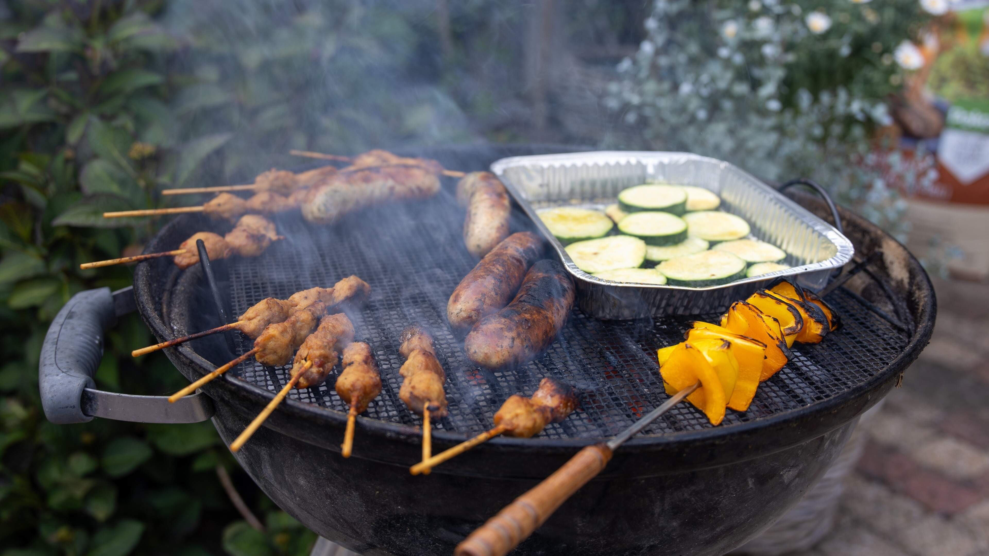 Great barbecue weather: how to do it safely and why you should never use methylated spirits