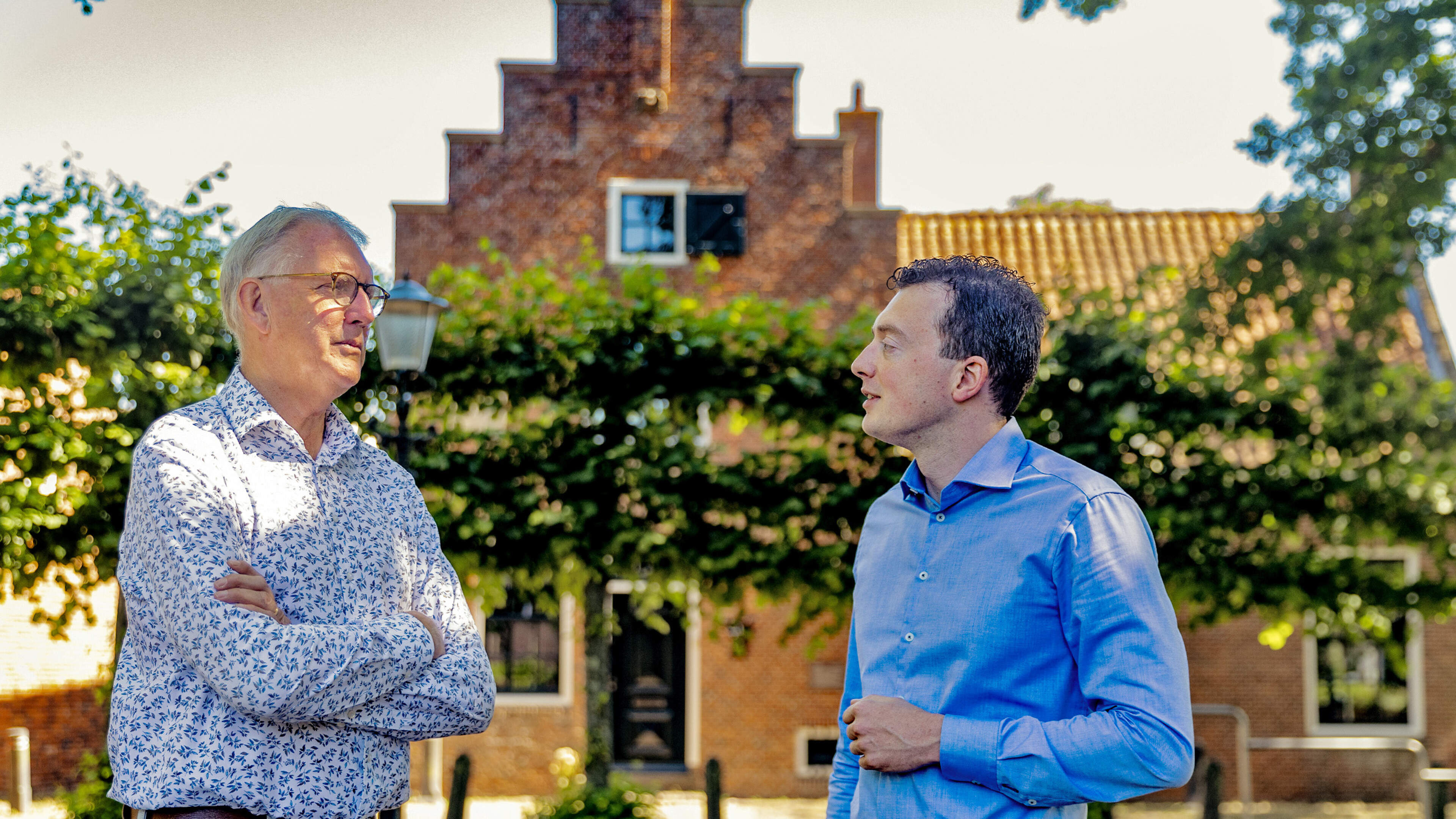 Alderman Jan Schouten and council member Simon Twaalfhoven-Bakkum swap roles in Uitgeest: 'I just love this village'
