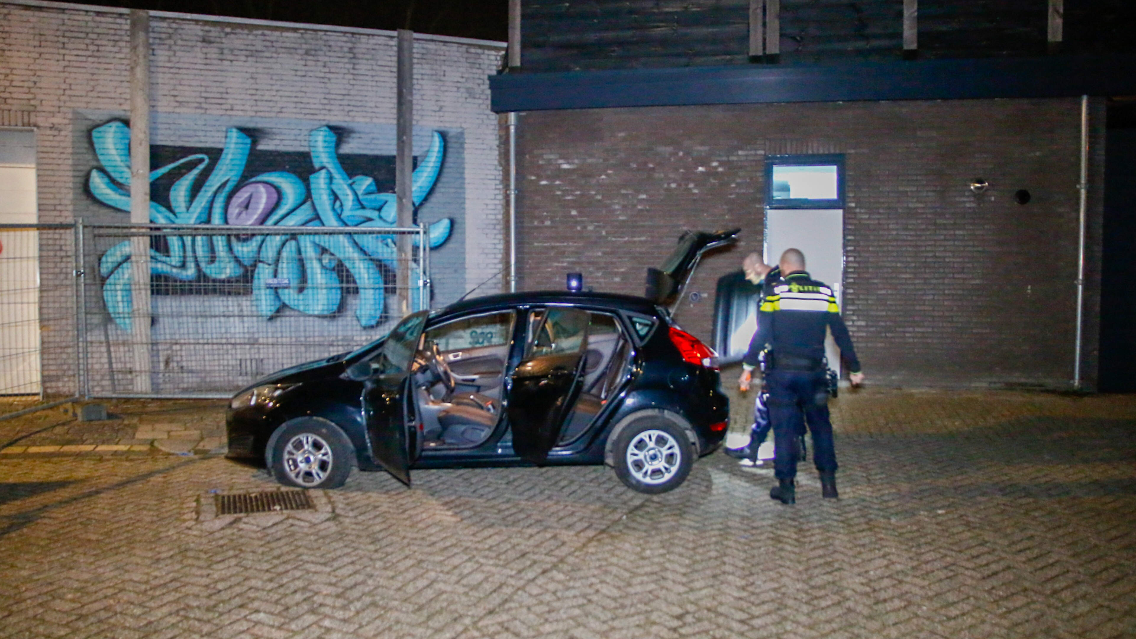 Driver ignores police stop signal and leads wild chase through Beverwijk