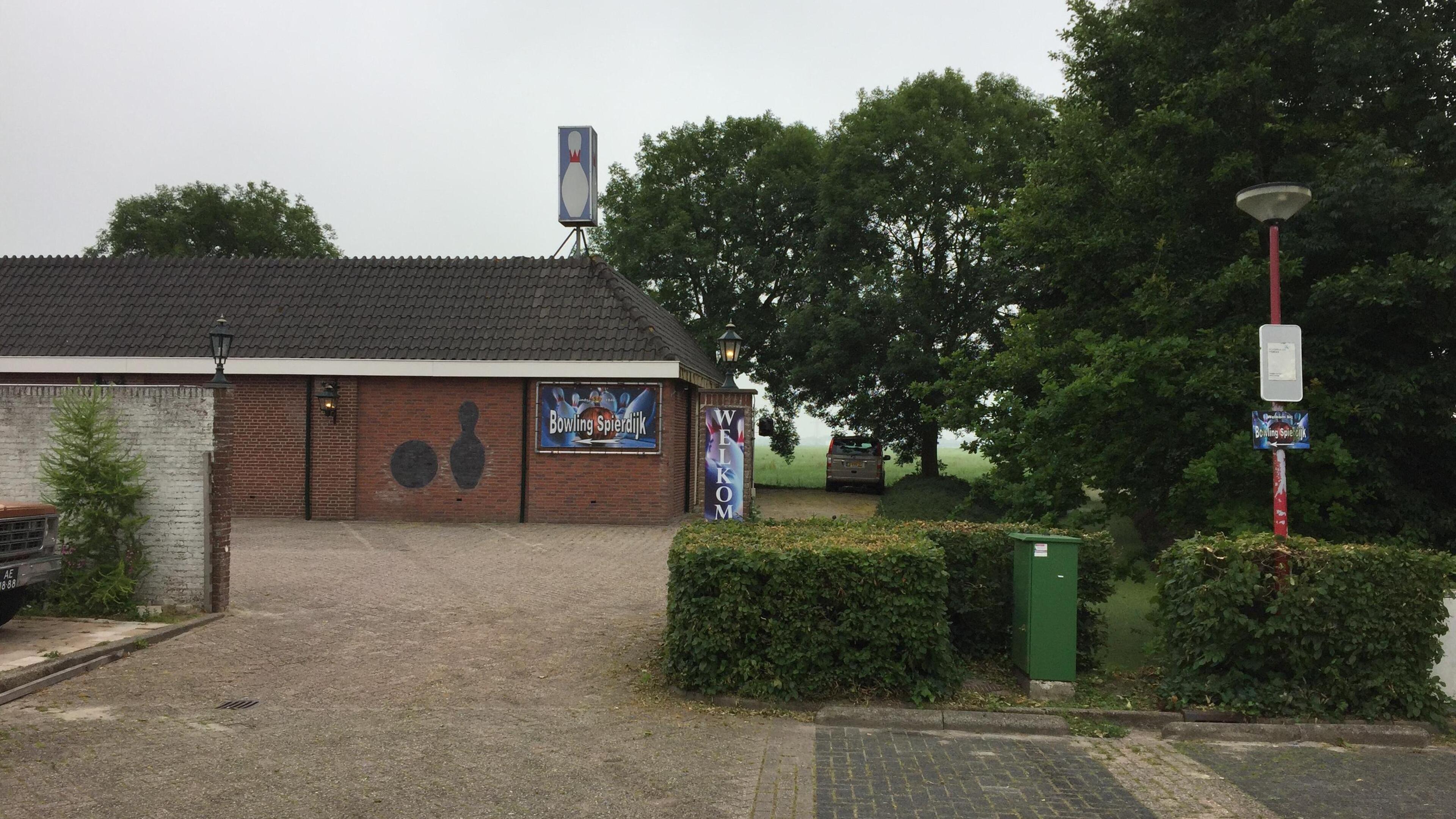 ’Bowlingbanen Spierdijk verzakken door toegangsweg Spierland’