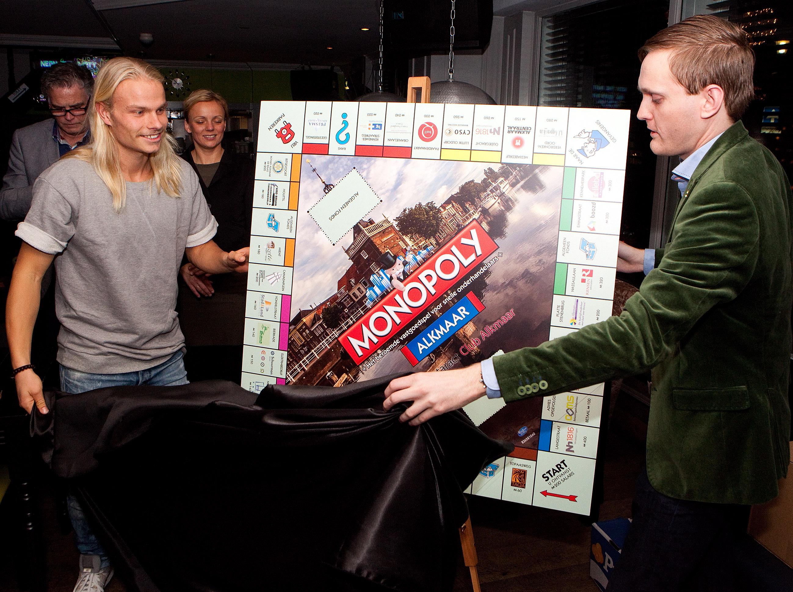 ’Ga verder naar Munnikenweg.’ Zelfs Oudorp heeft nu een eigen Monopoly