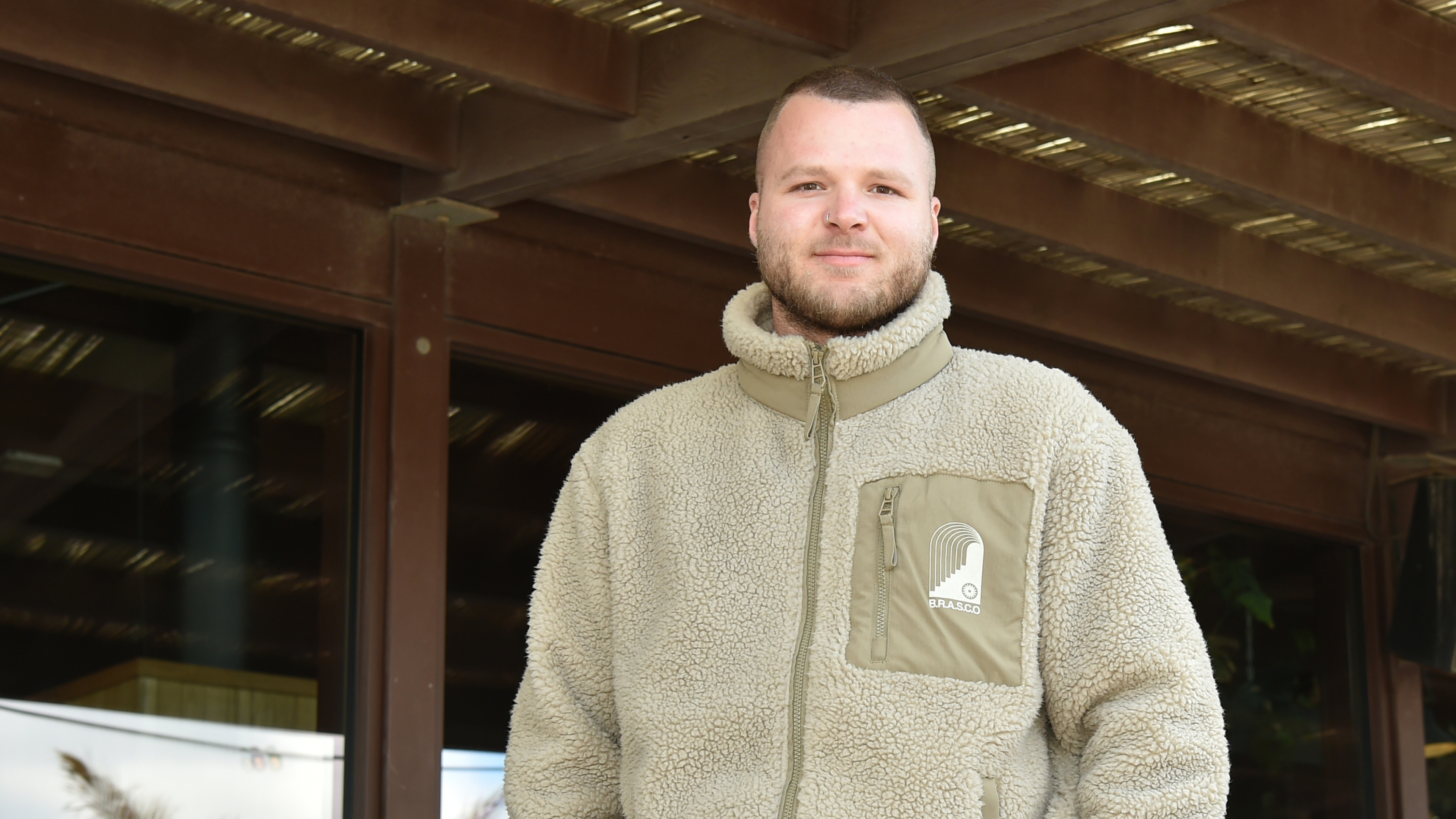 With Aloha and Timboektoe on the Velsen-Noord beach, Pim (30) sets the course for his island state: 'We’re going to build something cool on the North Pier'