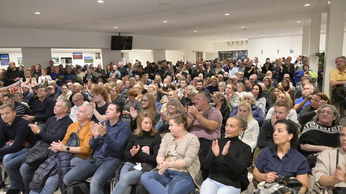 Purmerend massaal tegen ’Oekraïens dorp’ in Purmer voor ...