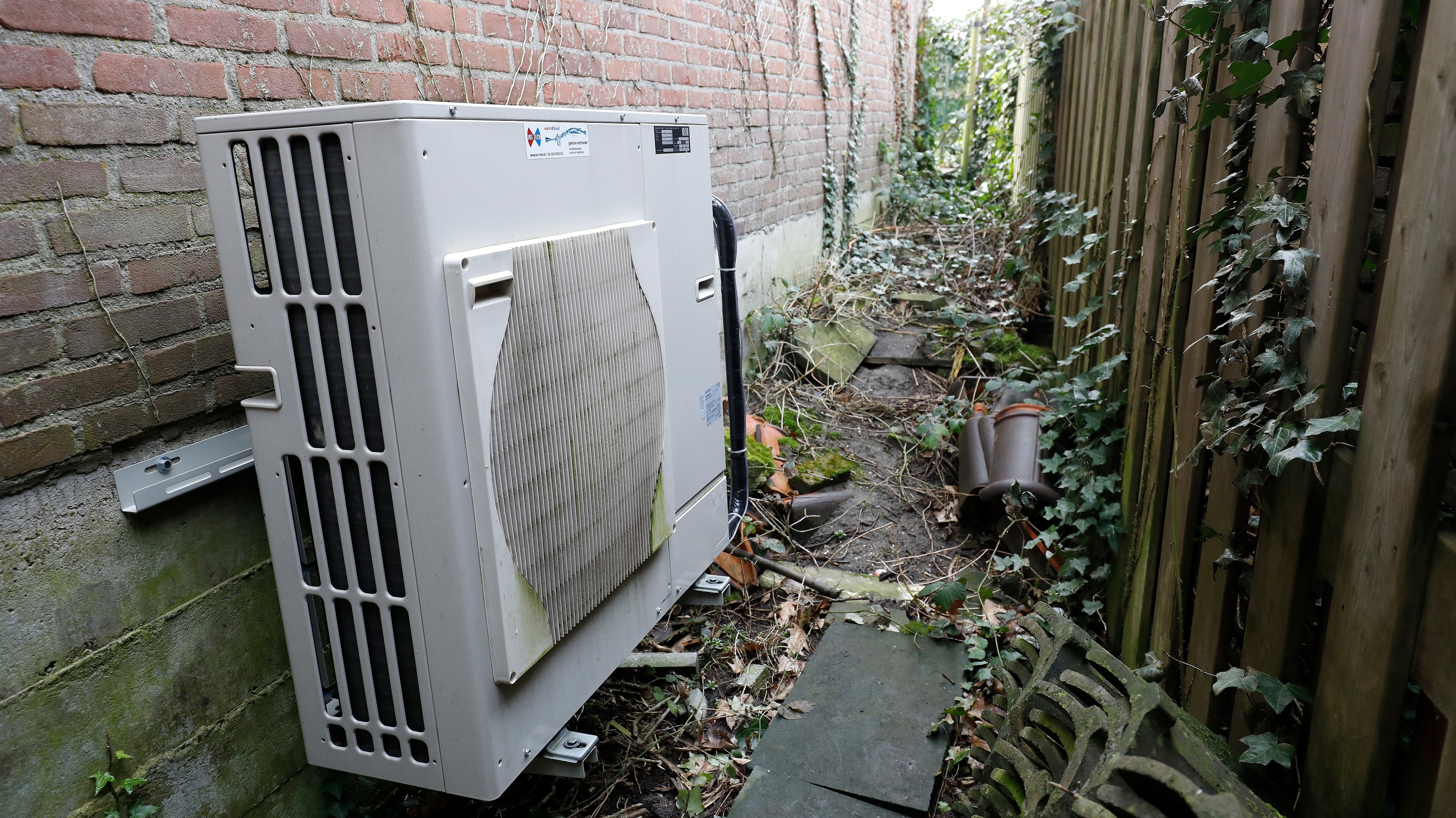 Reader's question: Company increases heat pump bill by 25% without consultation. Is it allowed?