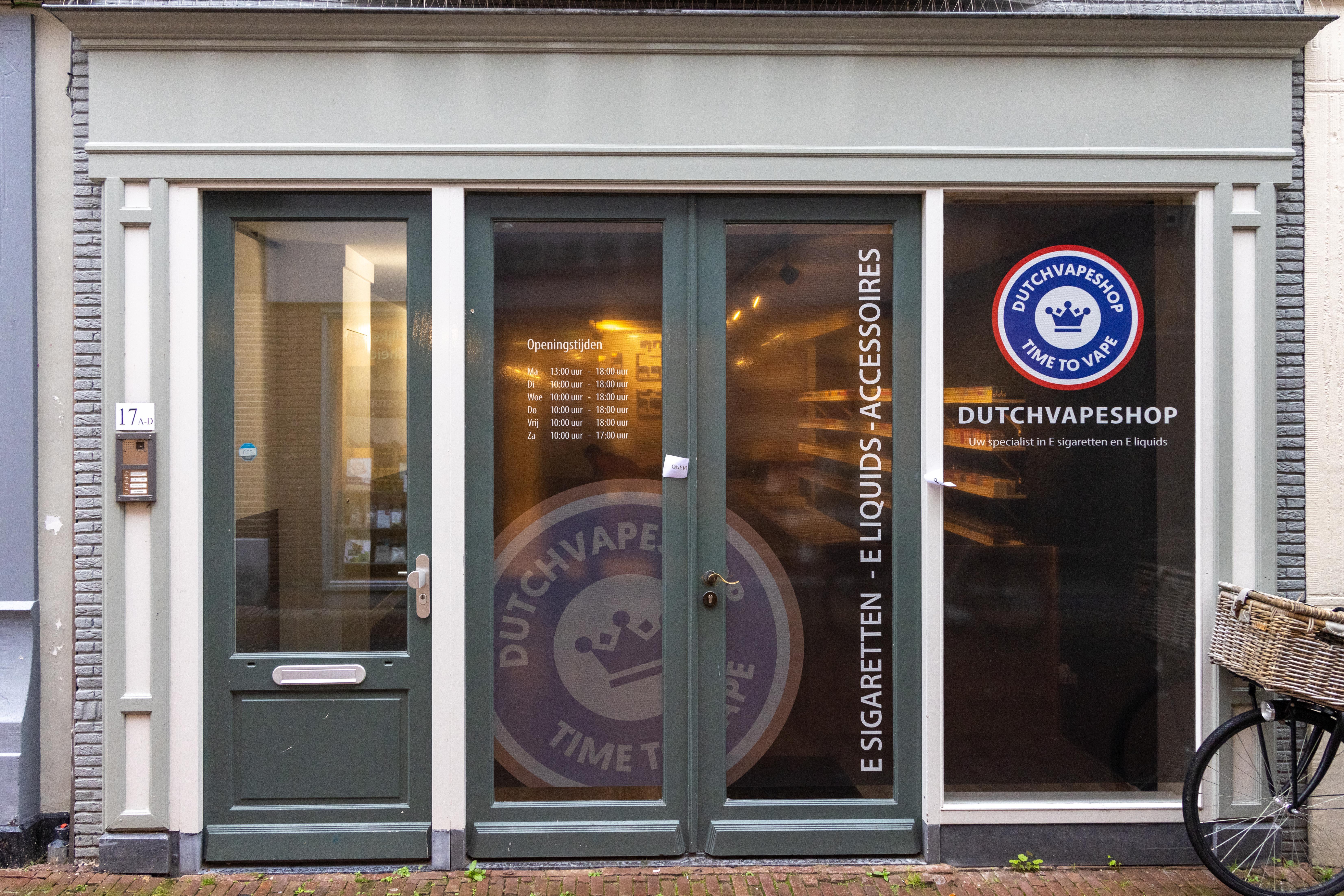 Hoornse vapeshop wisselt van eigenaar: 'Niet-rokers moeten deze winkel heel  snel voorbijlopen' | Noordhollands Dagblad