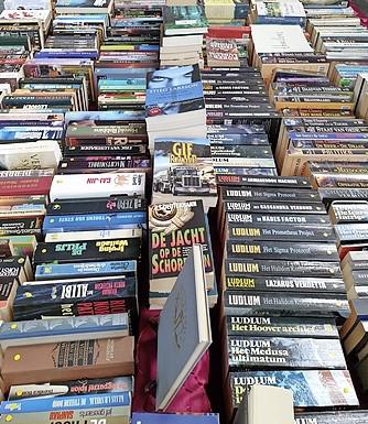 Duizenden boeken voor een habbekrats: de scouts gaan voor twee boekenmarkten met kerst dit jaar