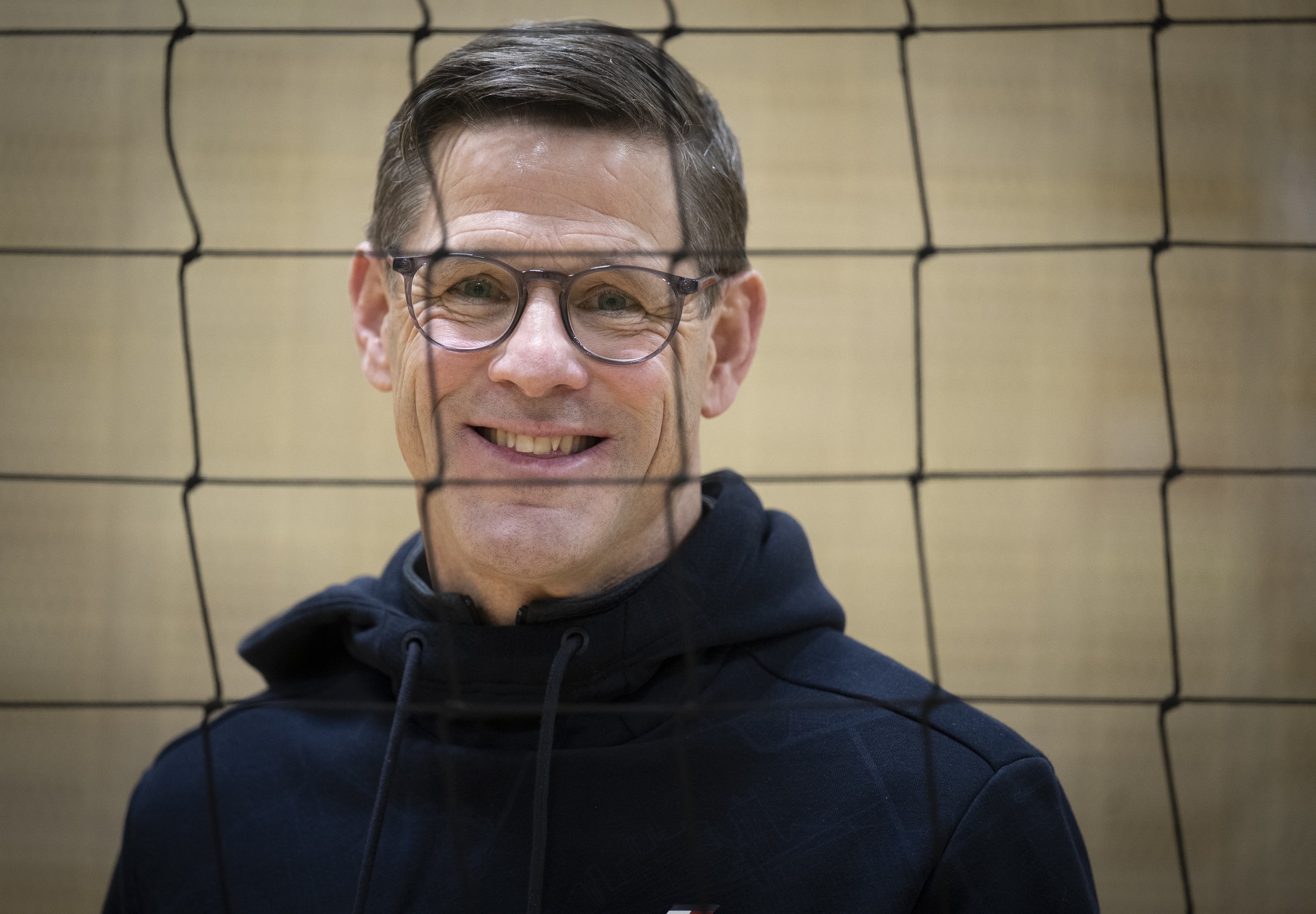 Jeroen Kroes is bijna 32 jaar trainer en heeft visitekaartje van twee A4'tjes, maar komt bij Vios pa