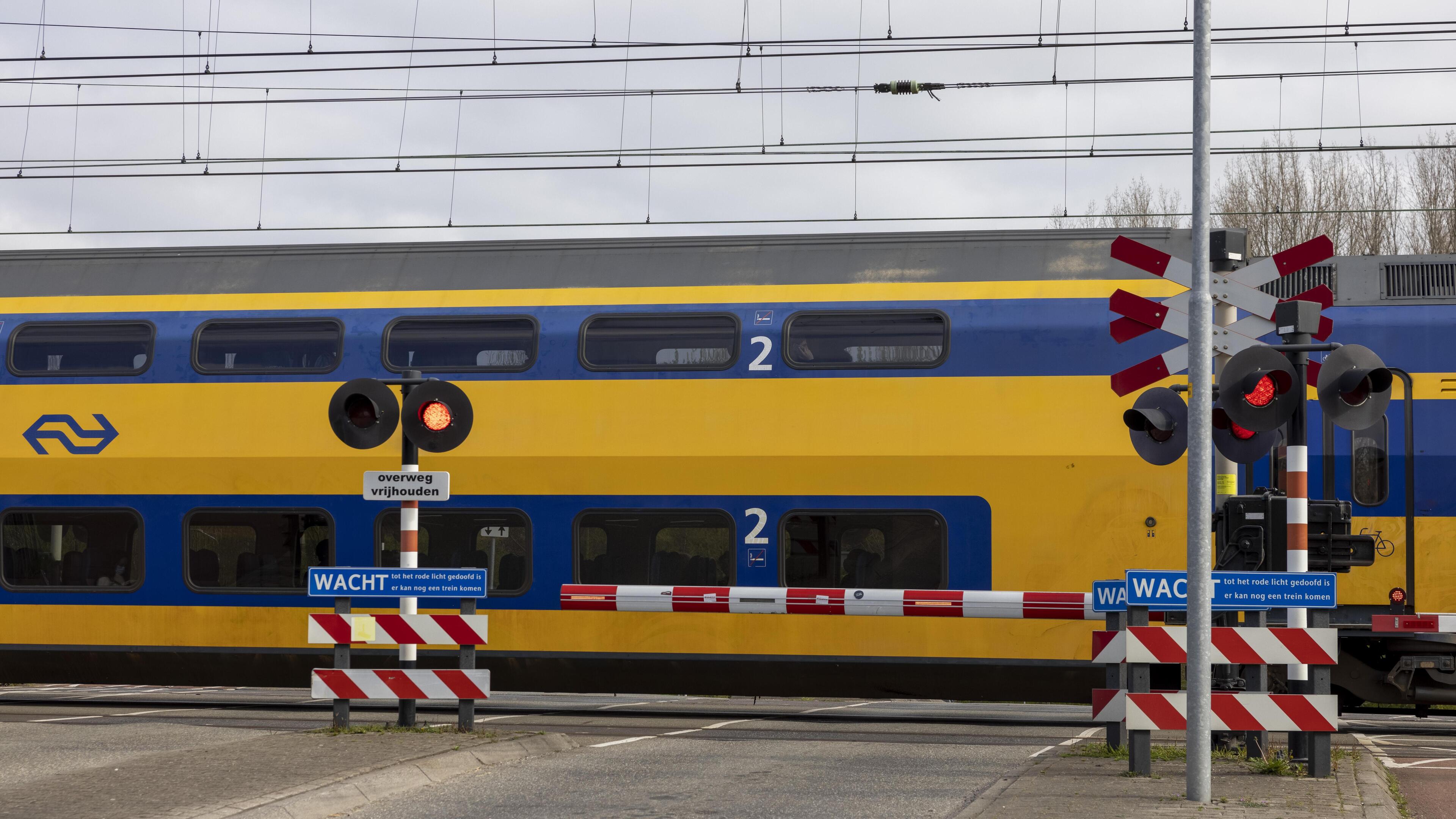 Treinverkeer tussen Bovenkarspel en Hoorn komt weer op gang, stroomstoring voorbij [update]