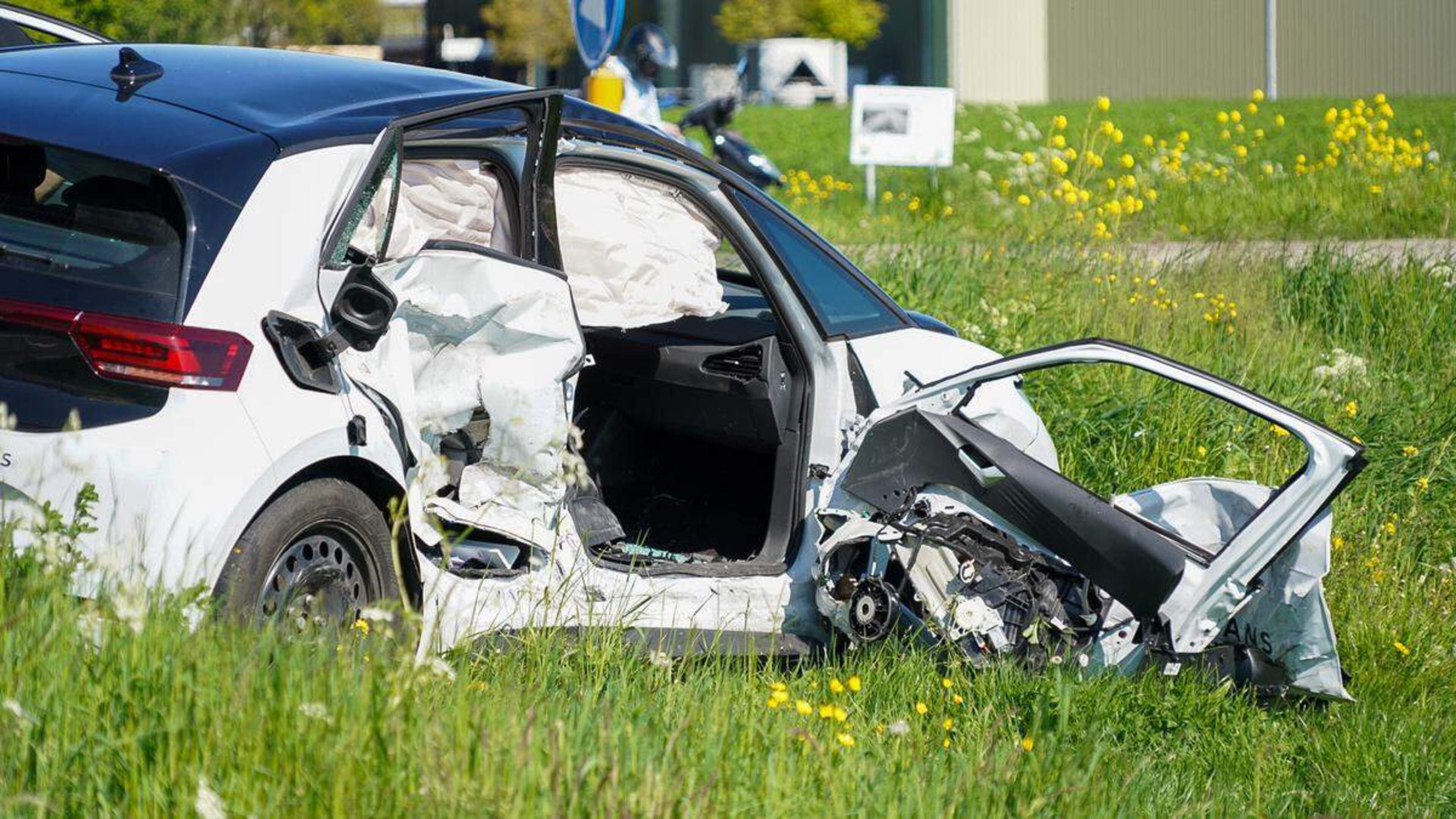 112-nieuws van 27 april: Meerdere gewonden bij aanrijding in Hoogkarspel