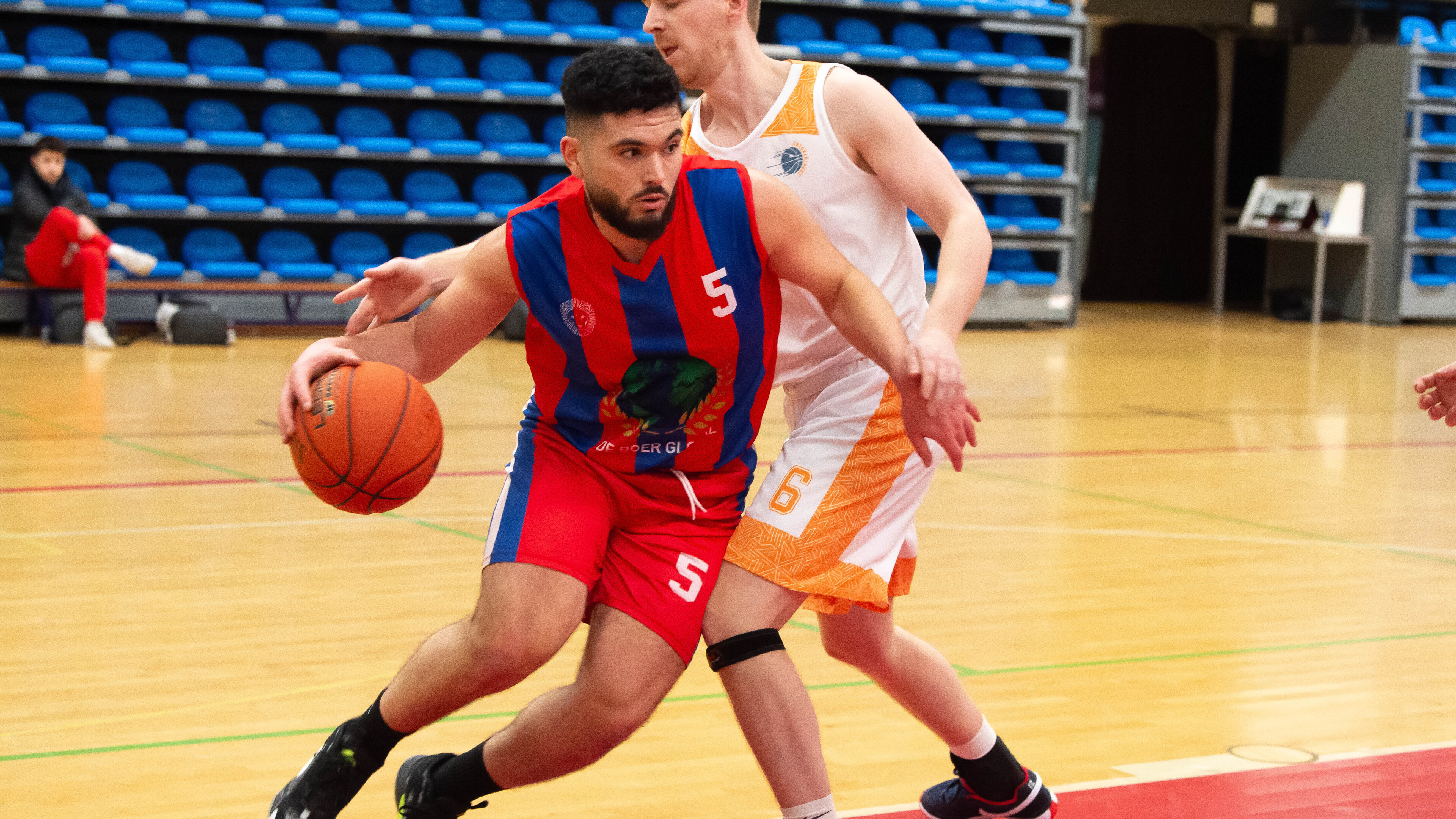 Kampioenschap lonkt na lange ongeslagen reeks, basketballers Lions hebben na stroeve start koppositi
