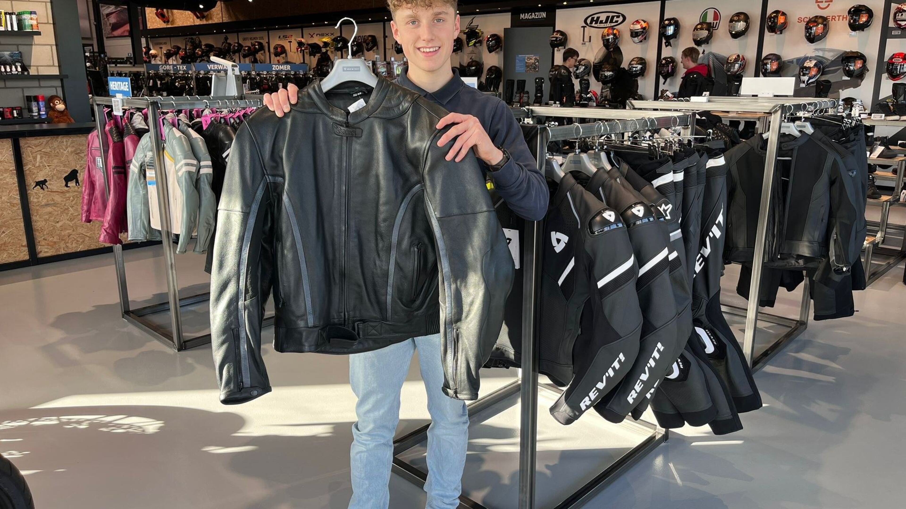 Kringloopwinkel voor motorkleding als alternatief voor Marktplaats