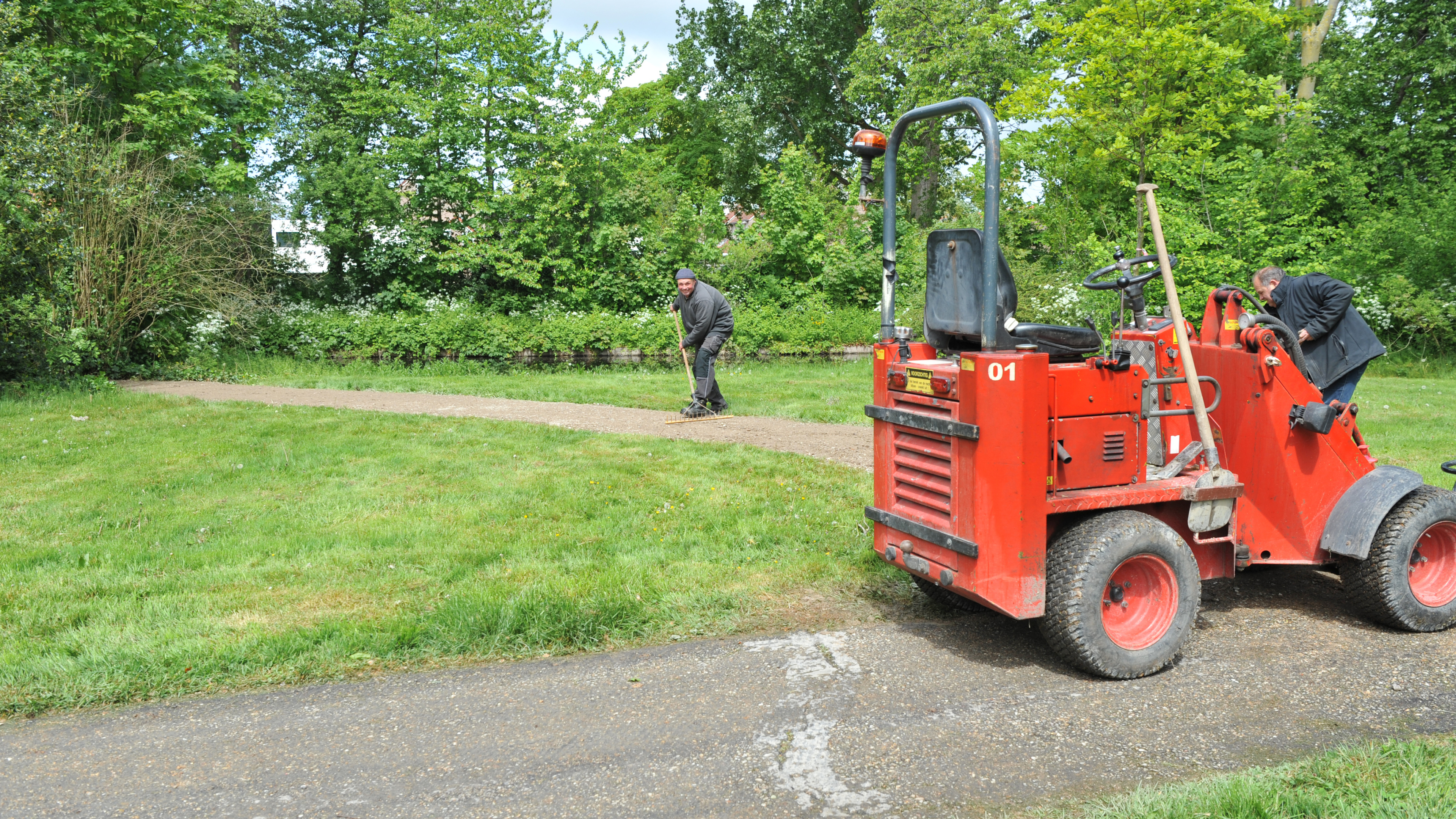 No mini-golf, but flowers and bees. New Heemskerk walking park opens this week