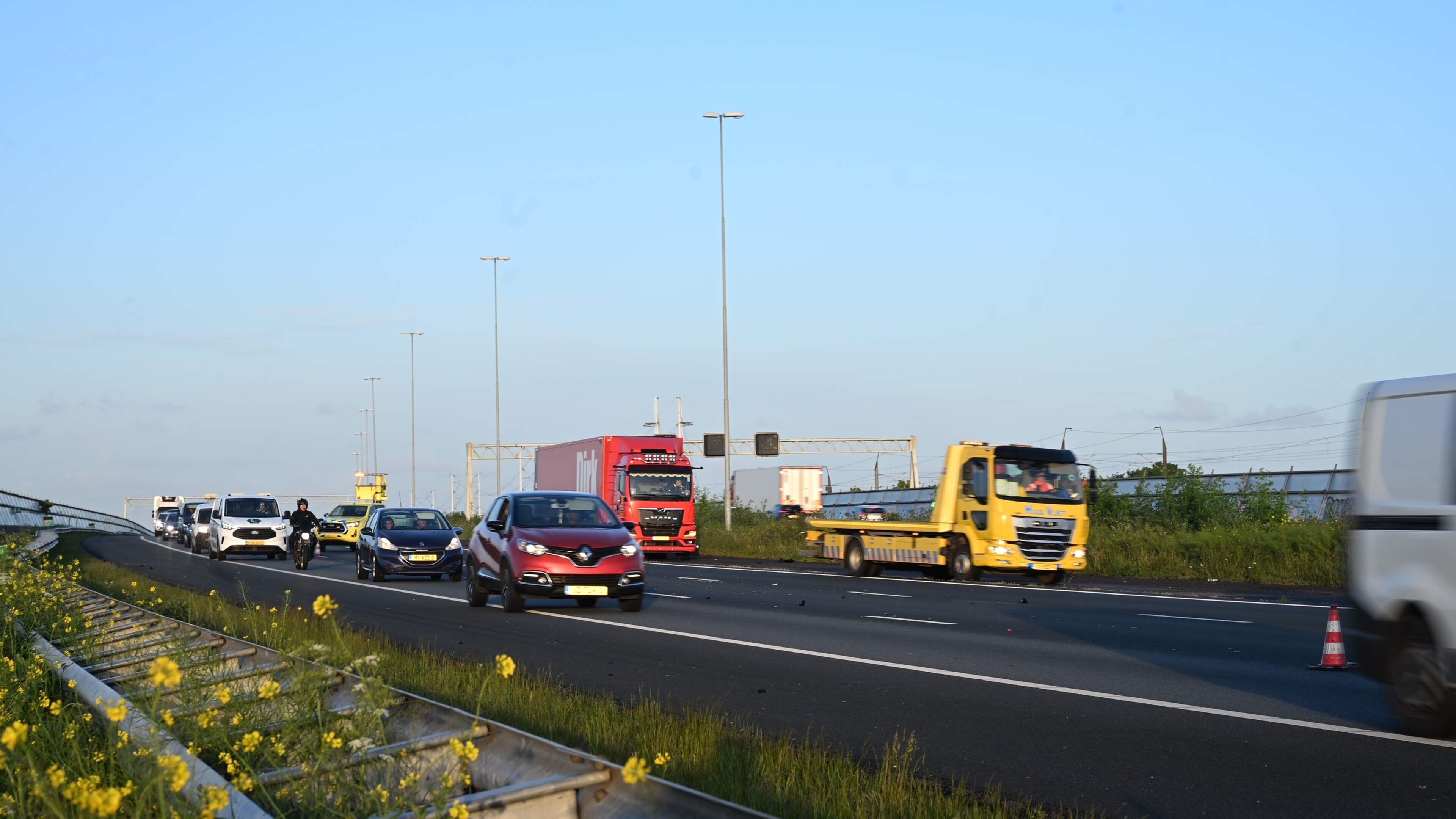 North Holland Traffic: Accident on the A4 and delays on the A7 during Tuesday morning rush hour, May 13