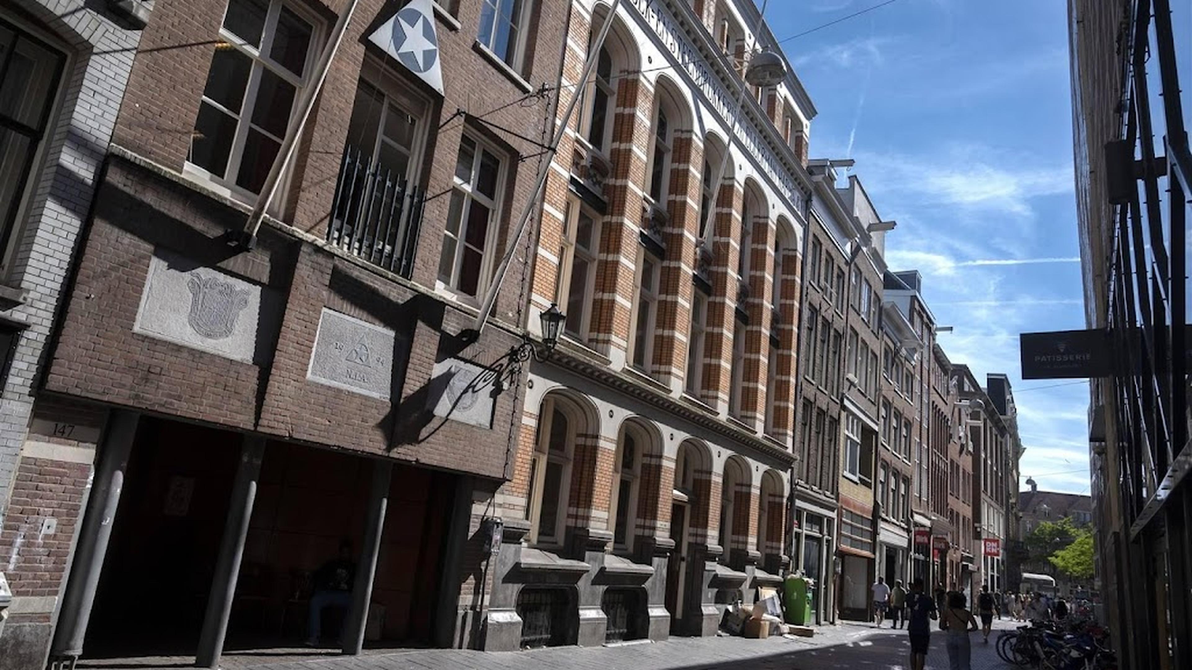 OM: vrouwonvriendelijke speeches Amsterdams corps niet strafbaar | Leidsch  Dagblad