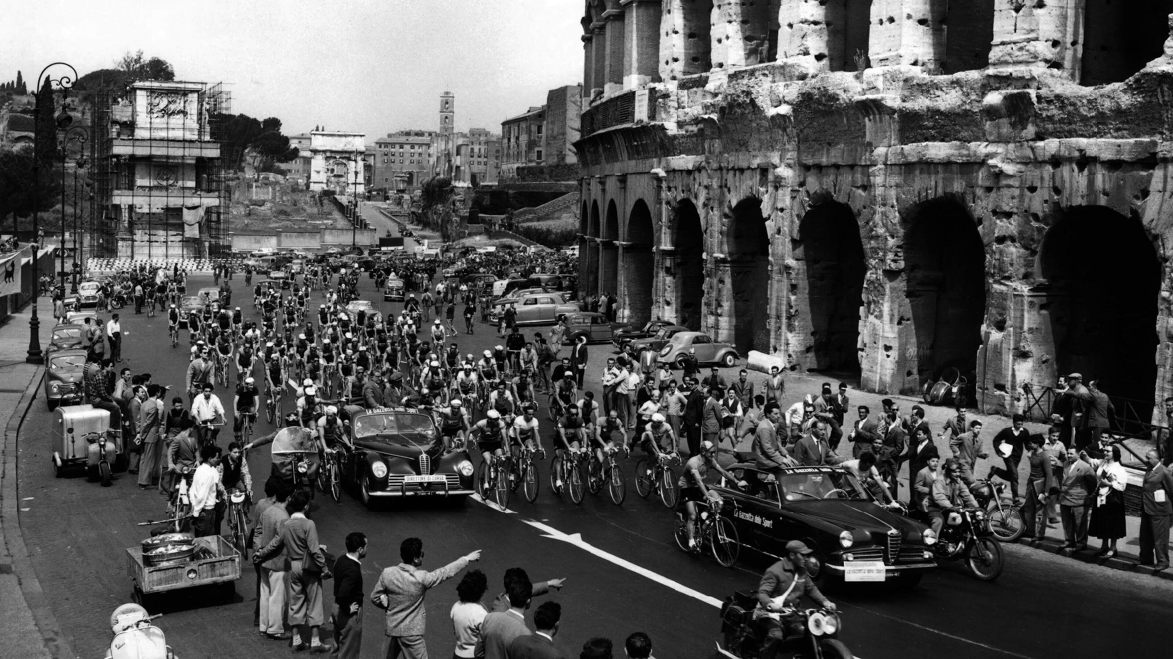 Mart Smeets reminisces about the Giro d'Italia of Gino, Marco, Fausto and Tom