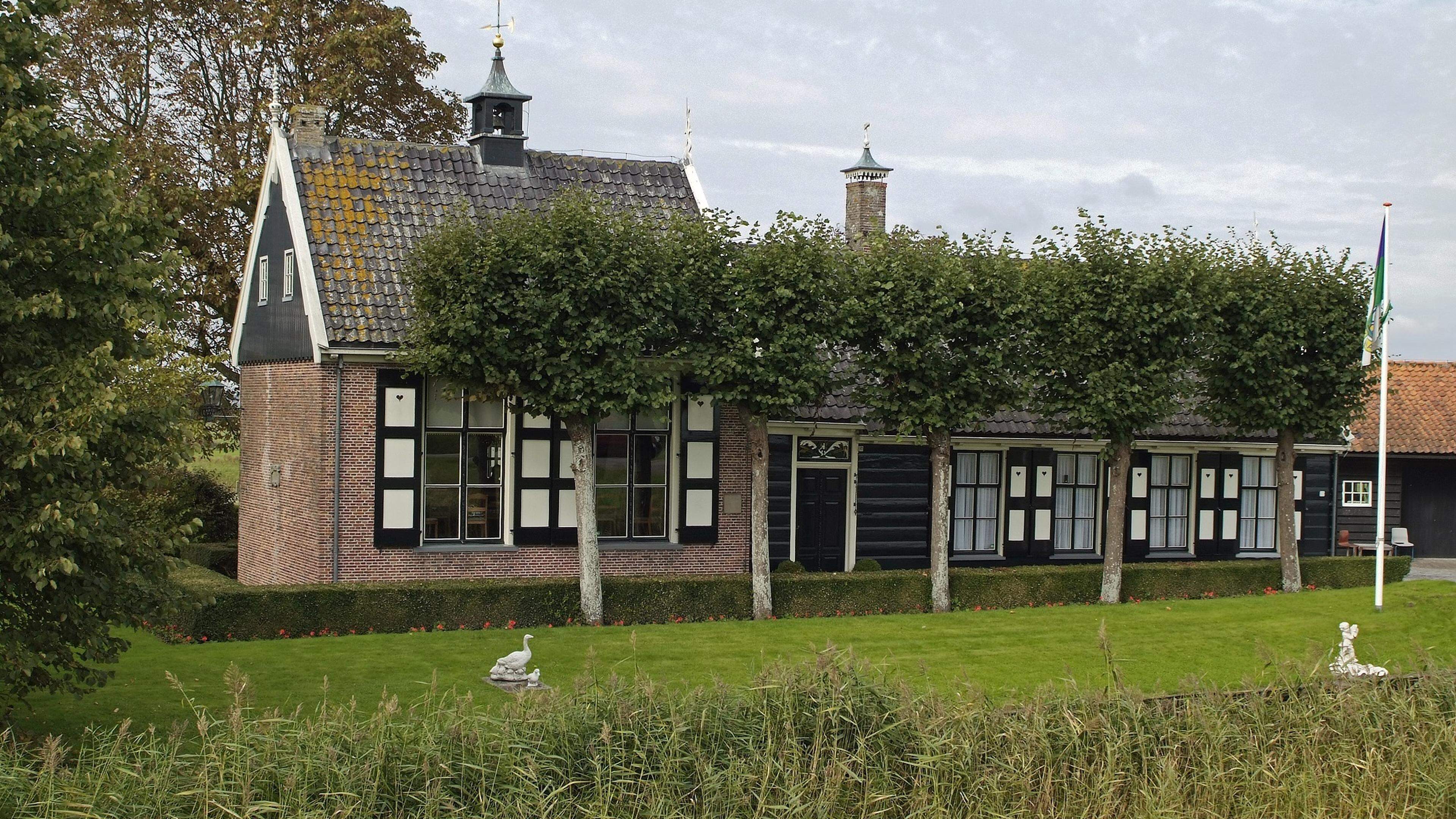Vanwege de 450e geboortedag van beroemde molenmaker en waterkundige Leeghwater gaan Noorderpolderhui