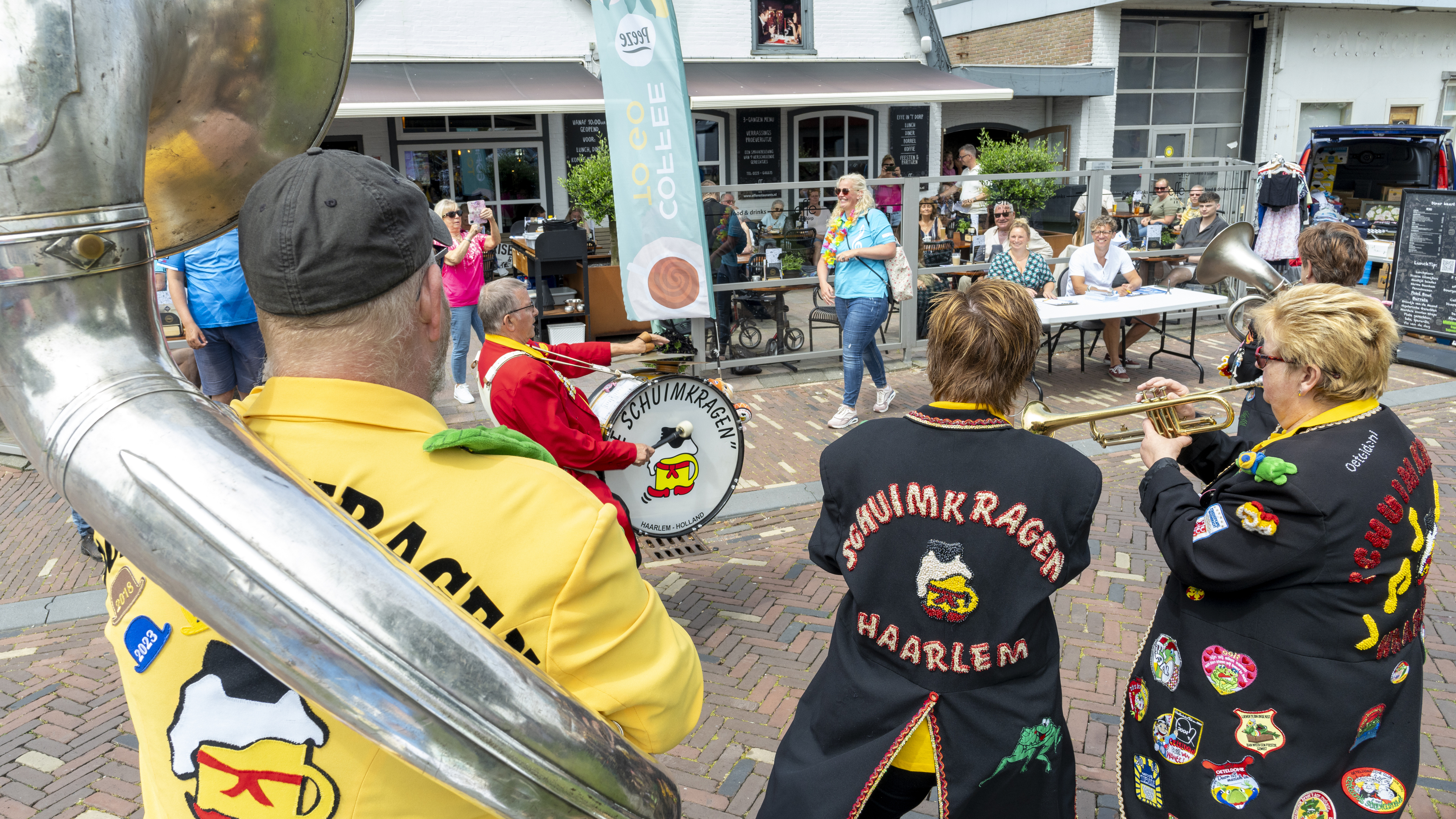 Orkesten veroveren terrassen Julianadorp