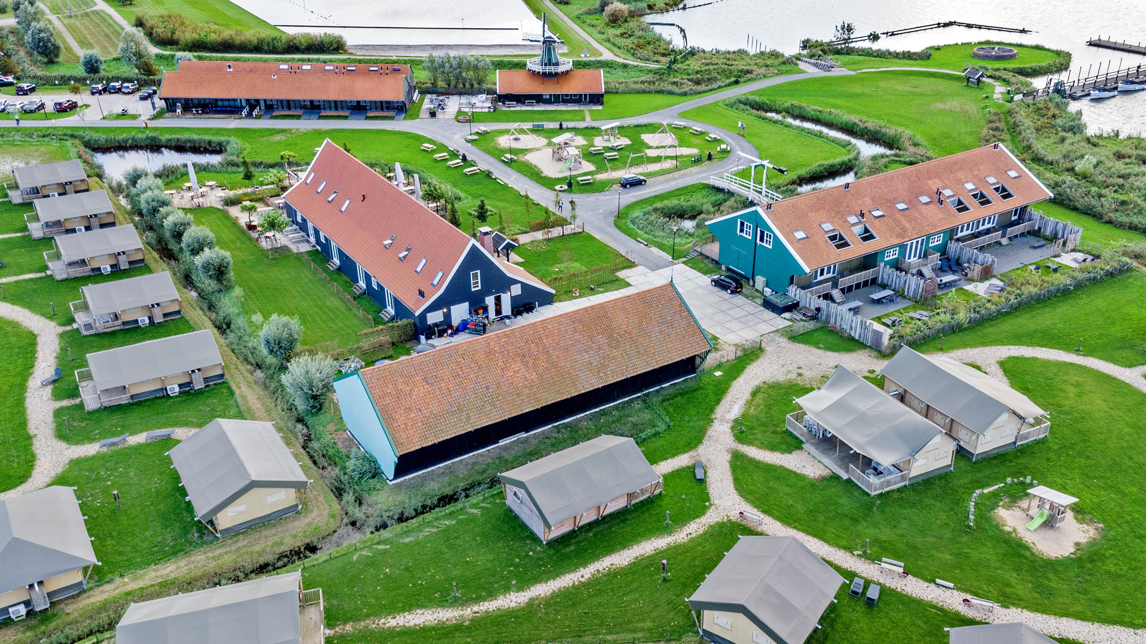 Mexican man surprised in Uitgeest: 'No monument for Cornelis Corneliszoon, how is it possible?'