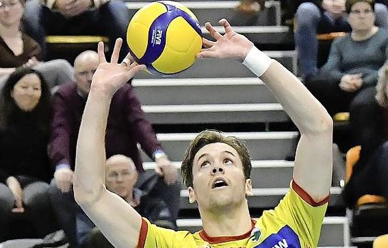 Aan tafel is de ’trash talk’ begonnen: voor volleyballer Berkhout lonkt de nieuwe Beneleague