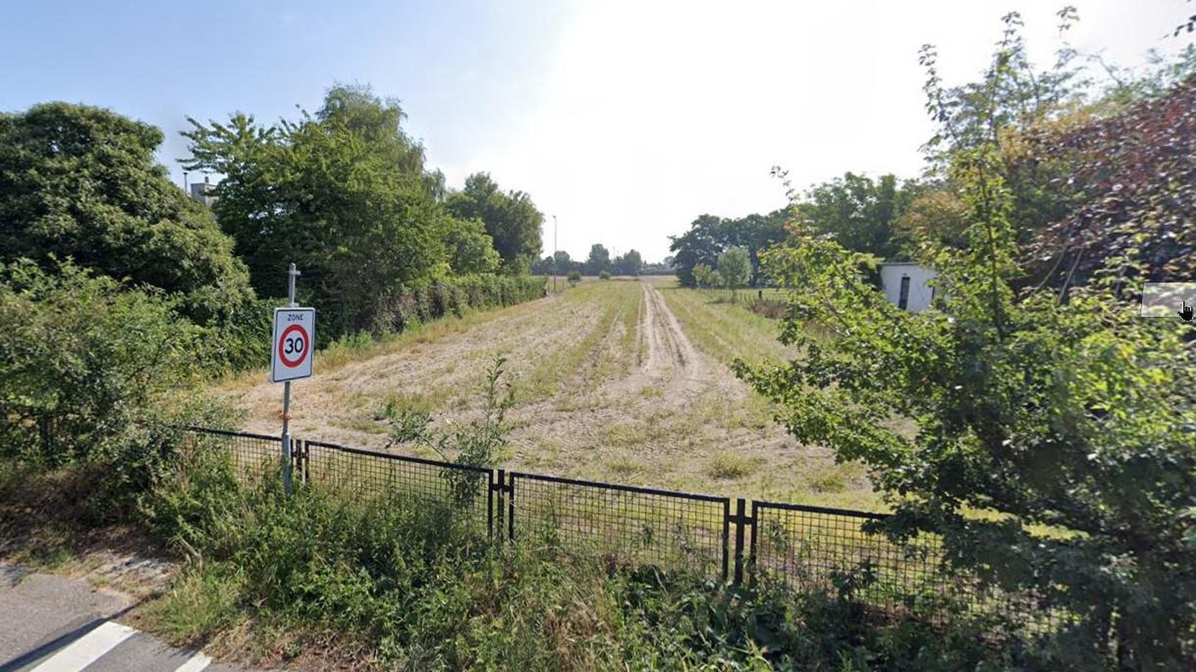 Schuurwoningen Runxputteweg mogen gebouwd met parkachtige tuin