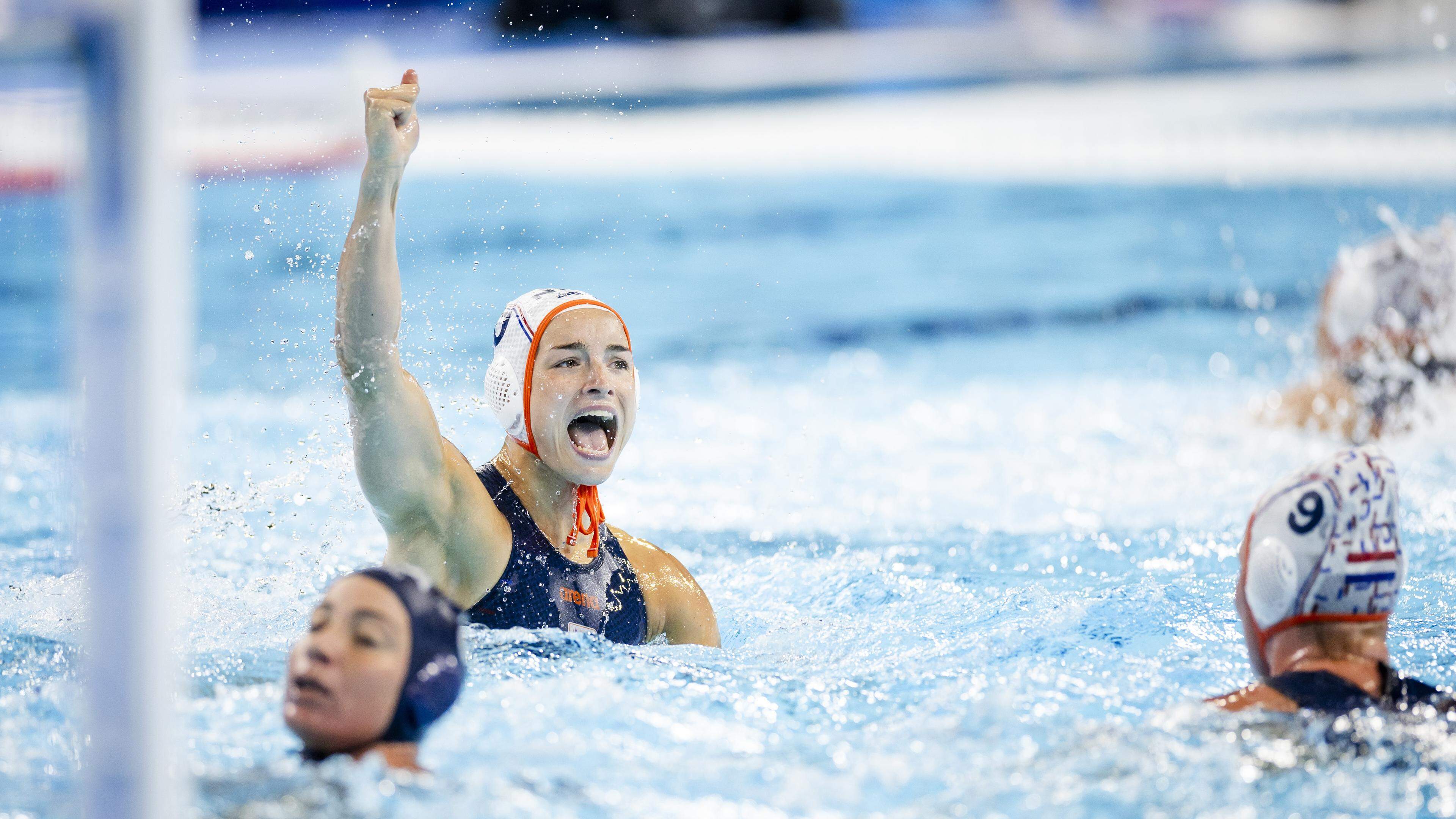 Waterpolosters Voor Het Eerst Sinds 2008 Naar Halve Finale Spelen ...