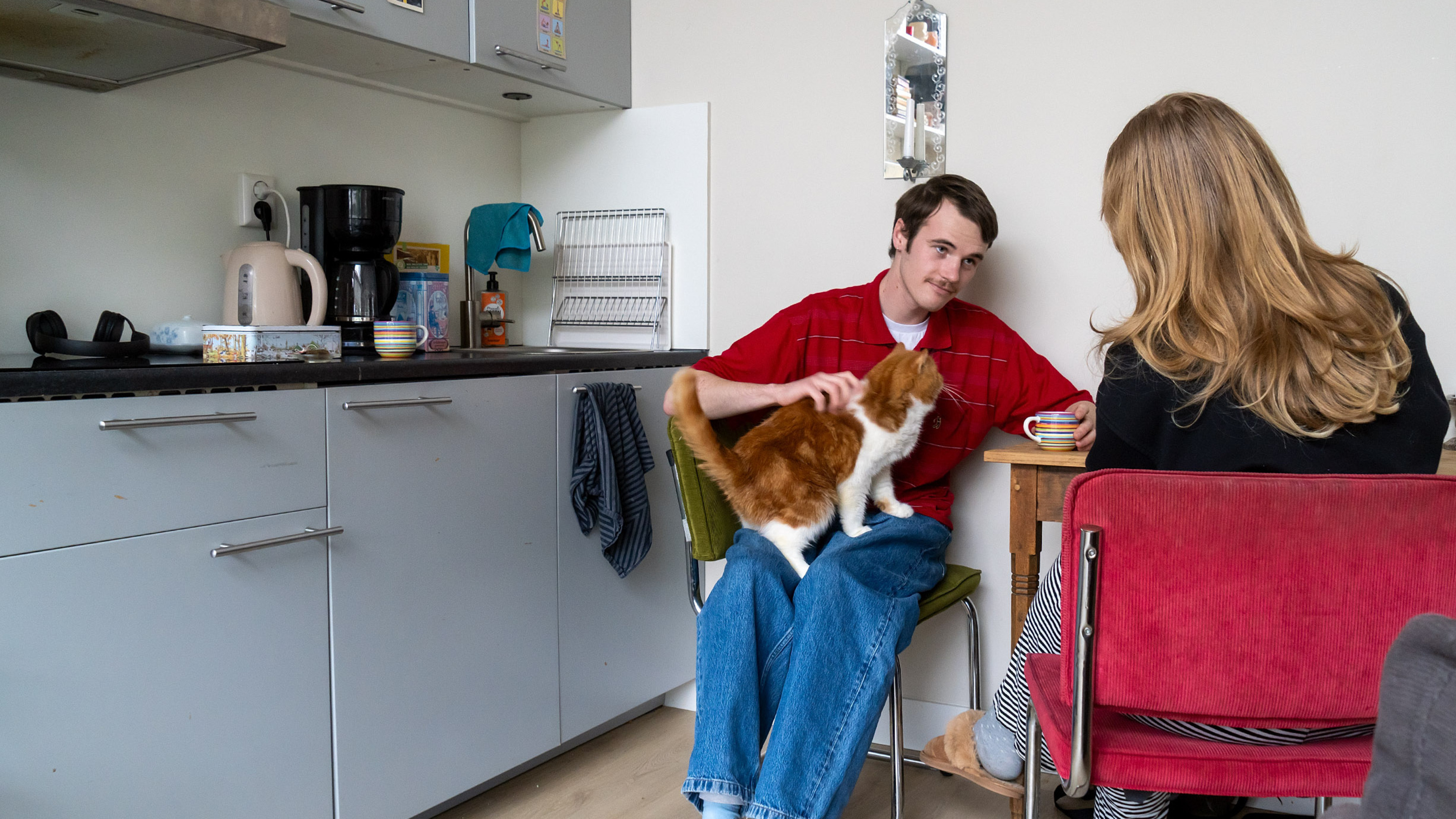 Werkend stel Job en Lola belandde in de armoede: ’In zo’n week van brood en kaas was ik echt minder gezellig’