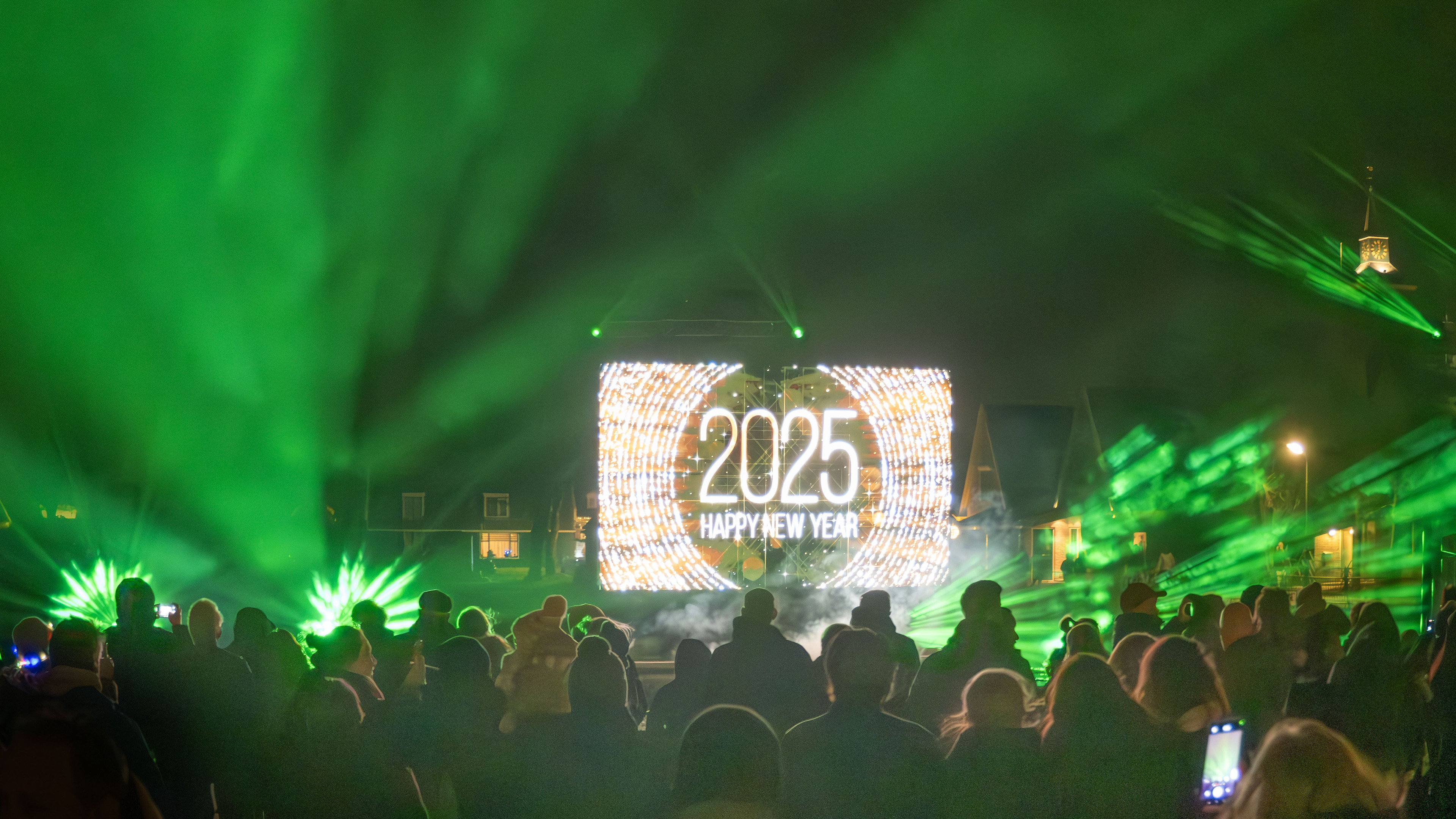 Alleen vroege lasershows in de binnenstad van Alkmaar, in Noord en in De Rijp met oud en nieuw. ’De 