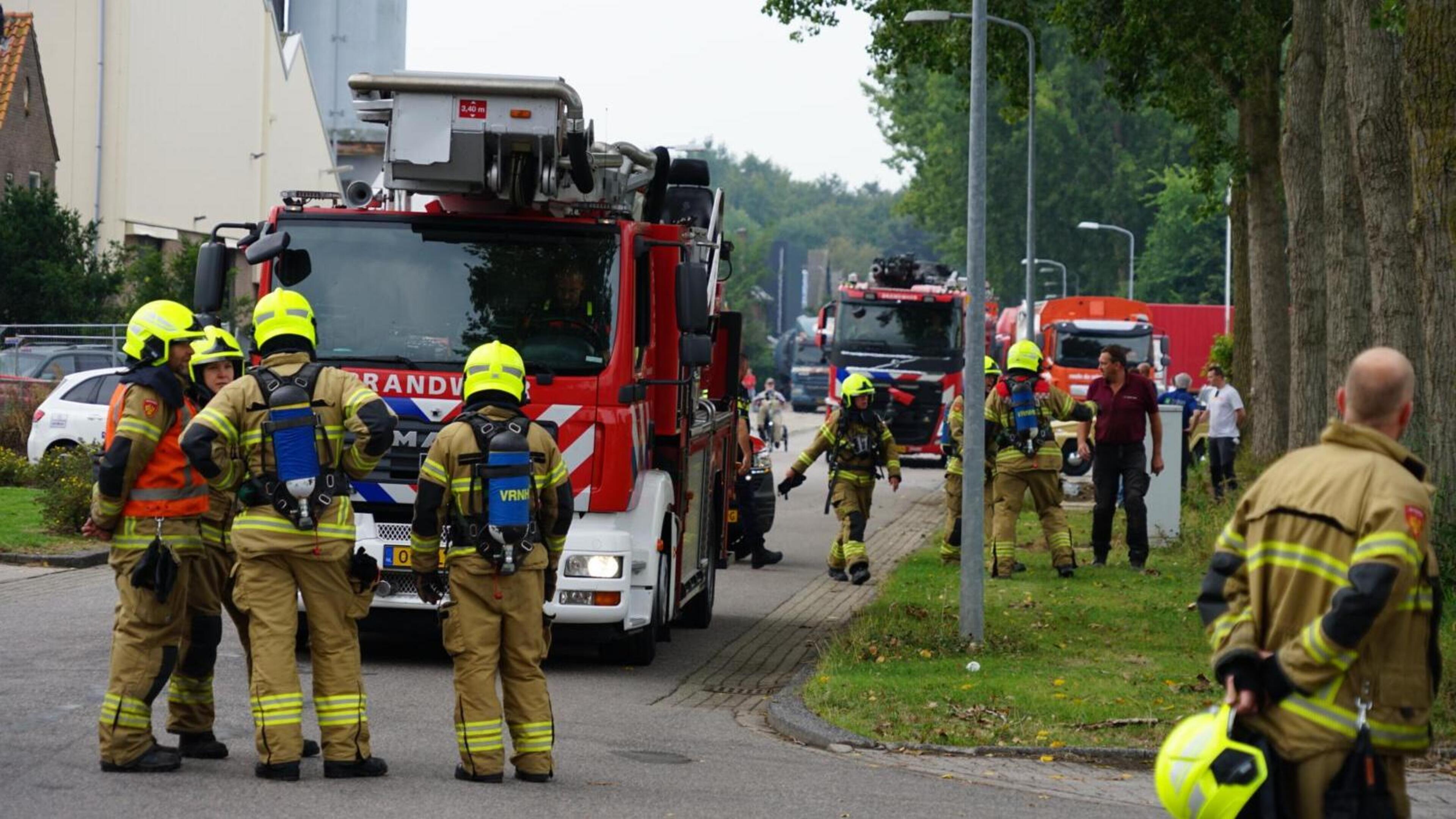 Brand bij bedrijf voor zaden in Middenmeer