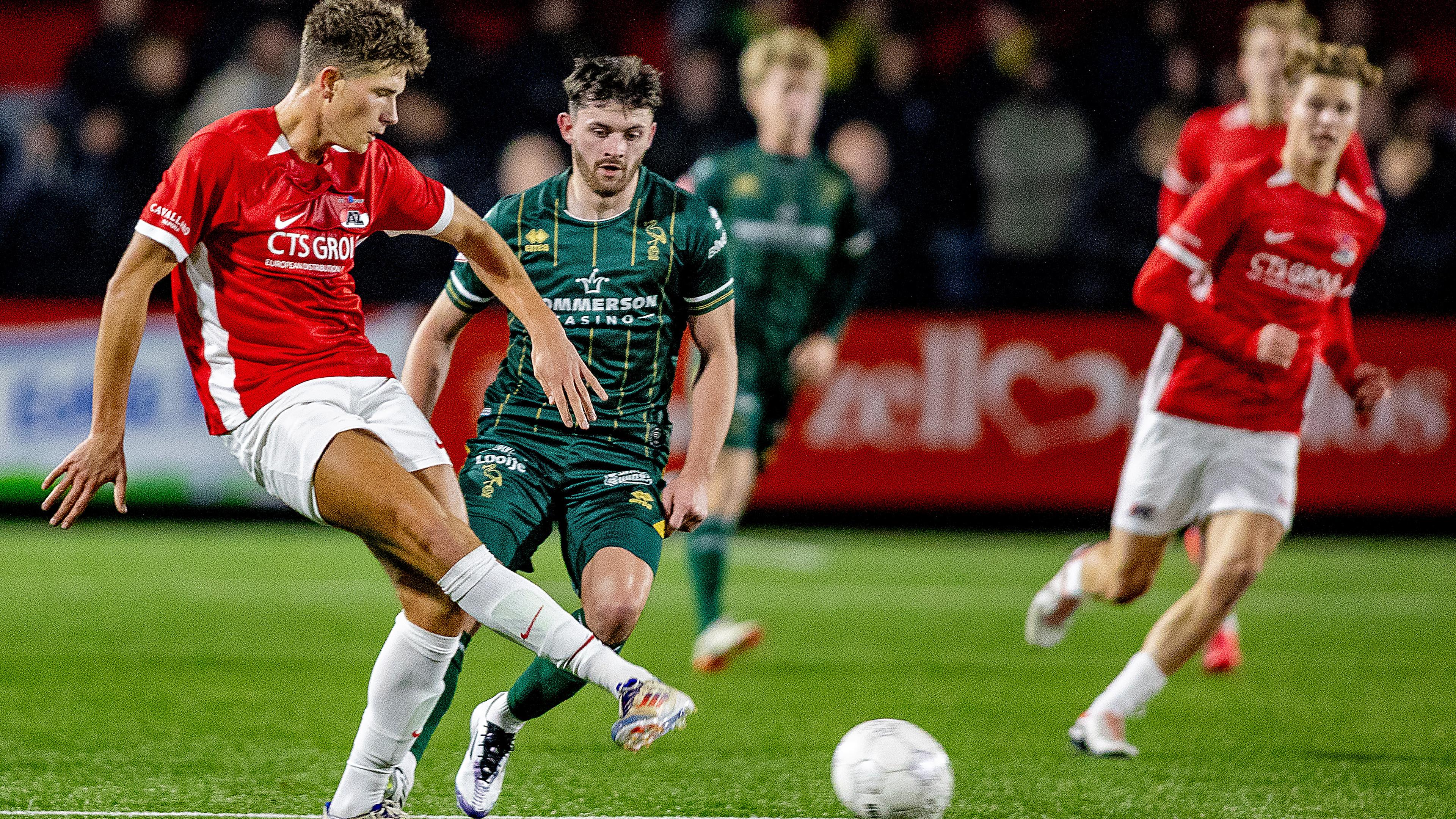 AZ laat Lewis Schouten op huurbasis naar Excelsior vertrekken