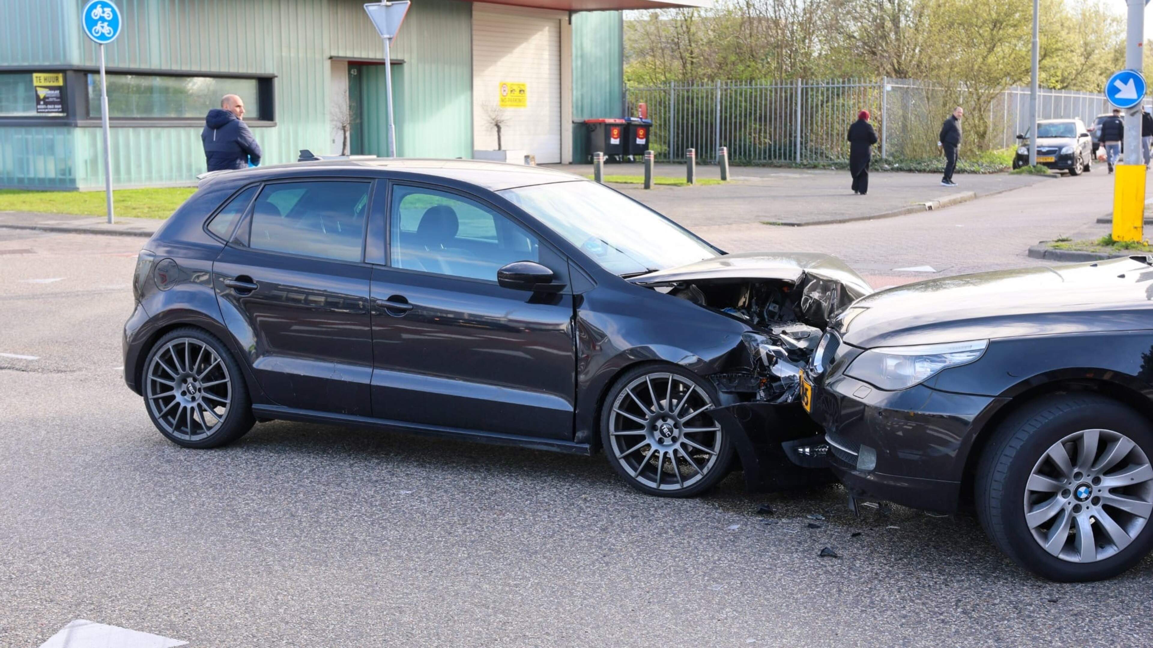 Traffic accident on Beverwijk ring road, pregnant woman taken to hospital