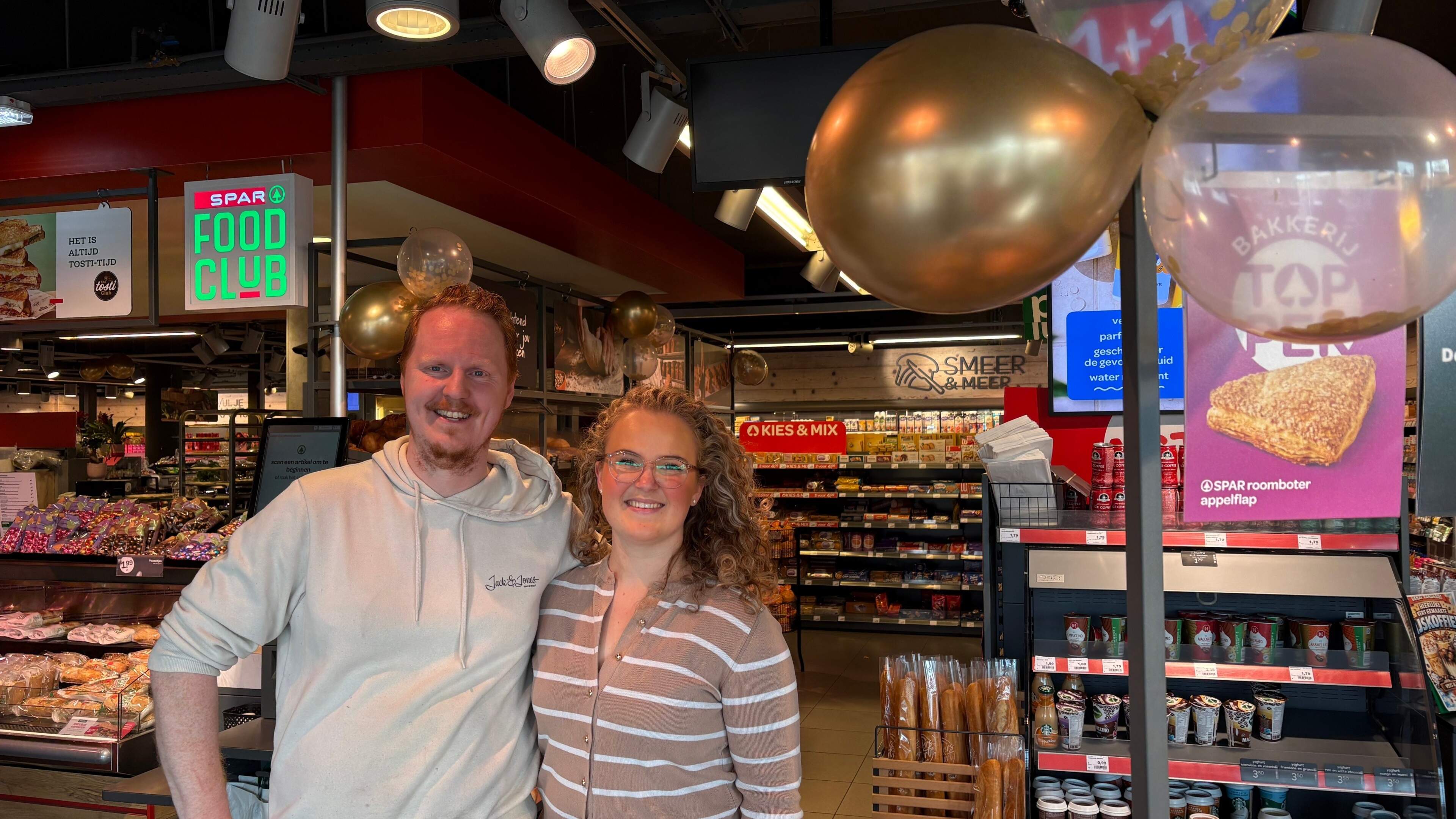 Vera (26) and Michael (38) run the country's most customer-friendly supermarket. ‘And after just one year. Bizarre’