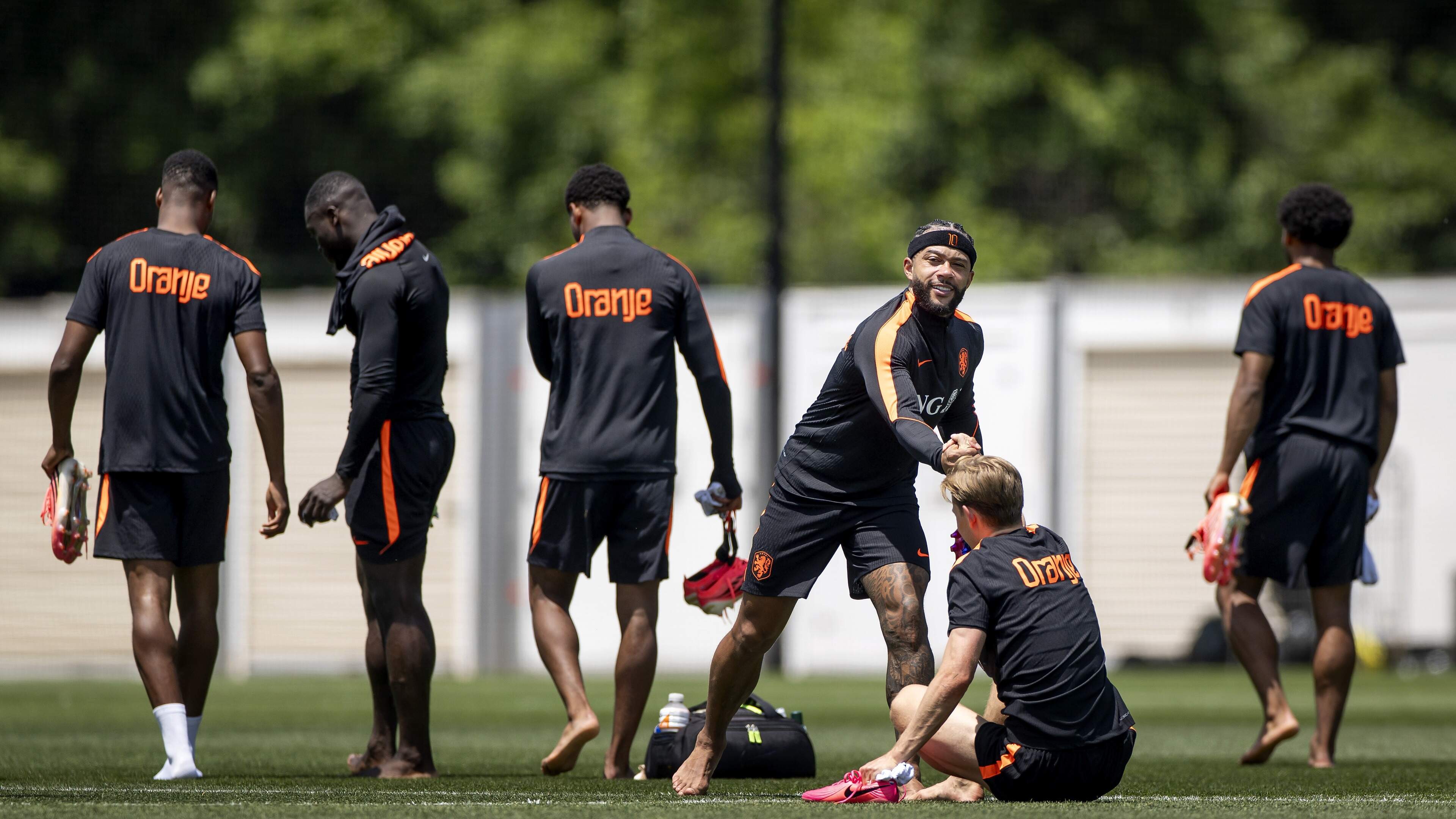 Koeman still to make two key decisions for World Cup