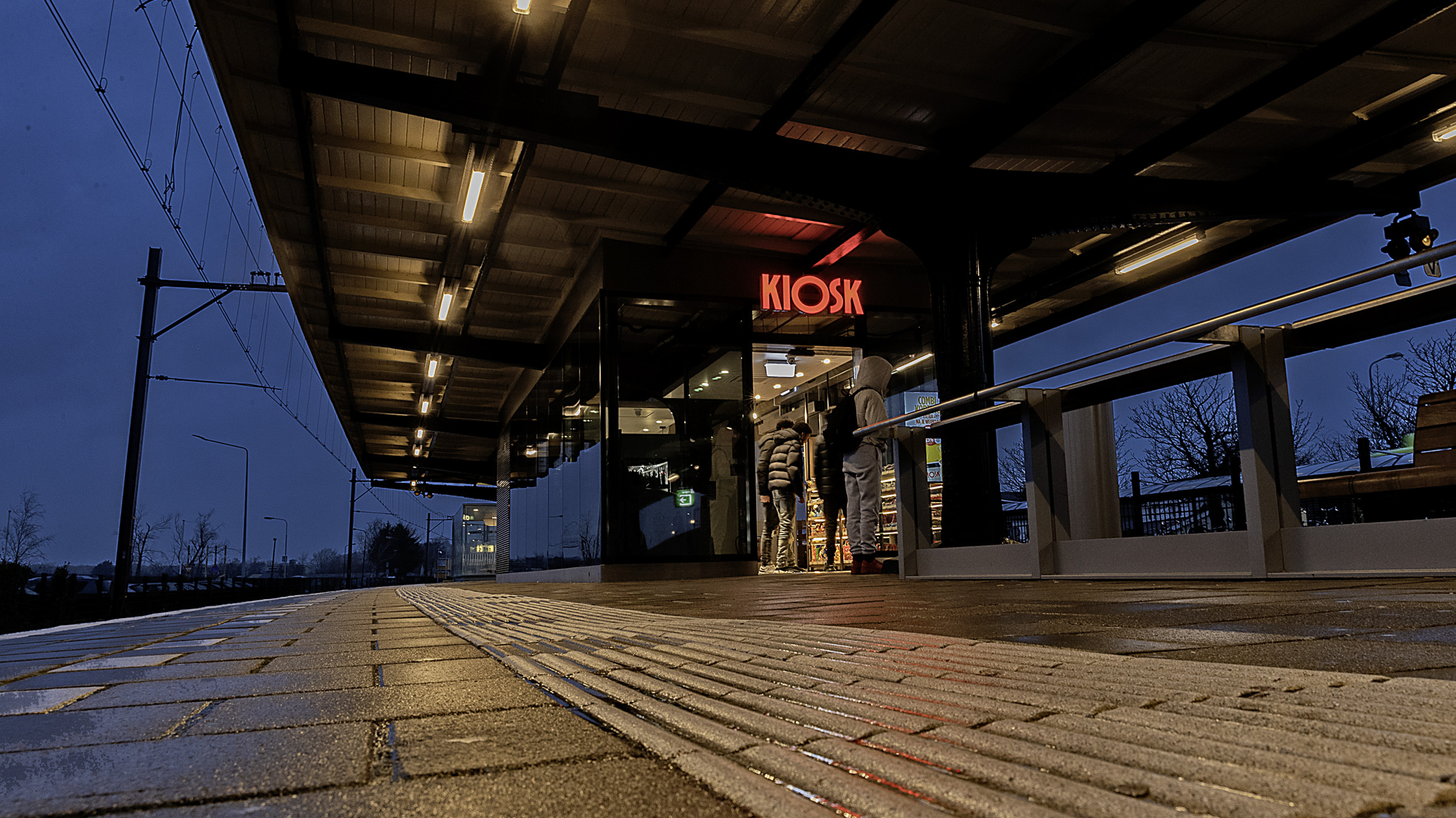 Castricum station assault suspects fail to come forward: police release footage