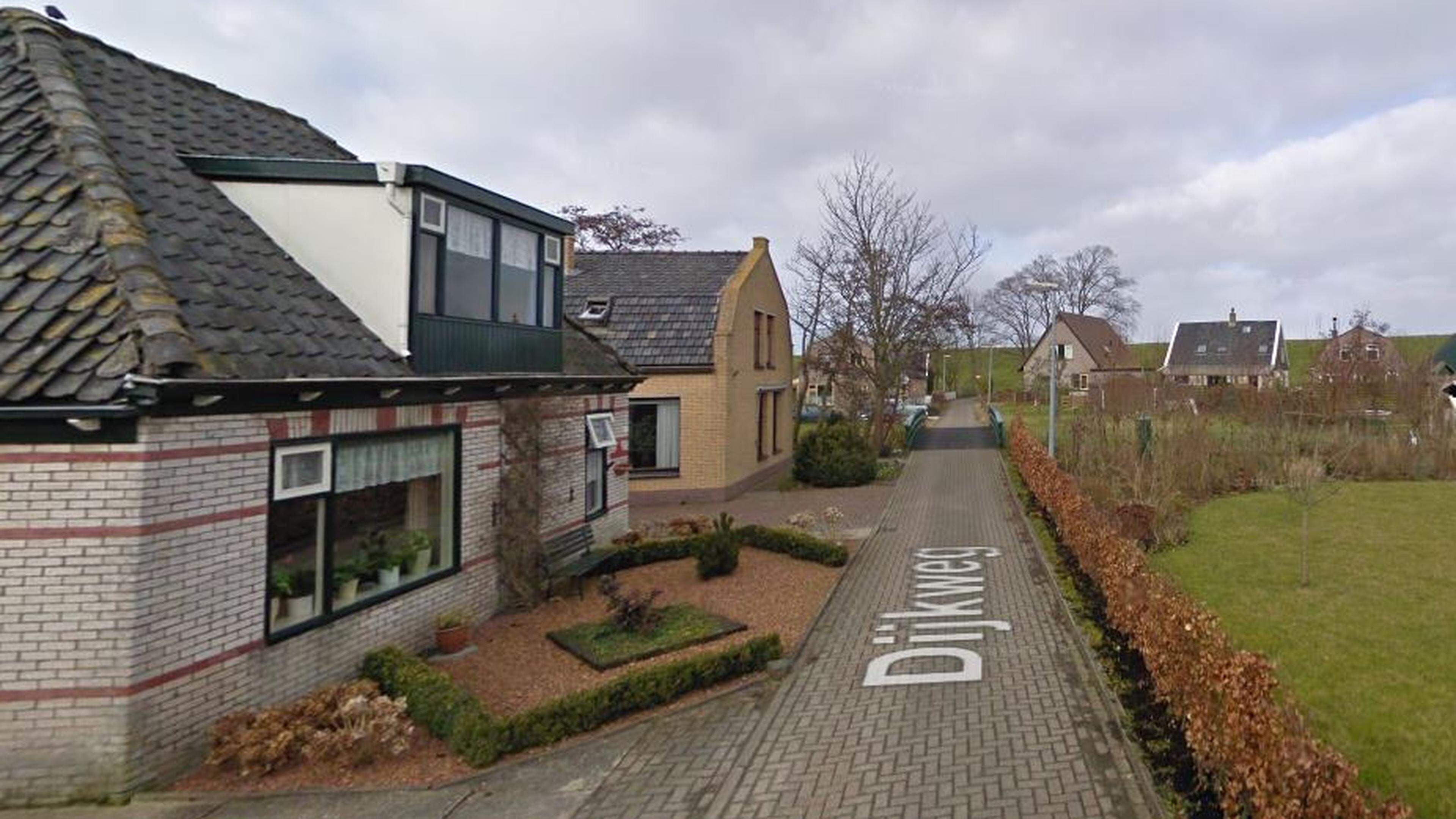 Buren klagen over ’kruidenvrouw’ in Andijk. Gemeente die dwangsom oplegt, wordt door rechter terugge