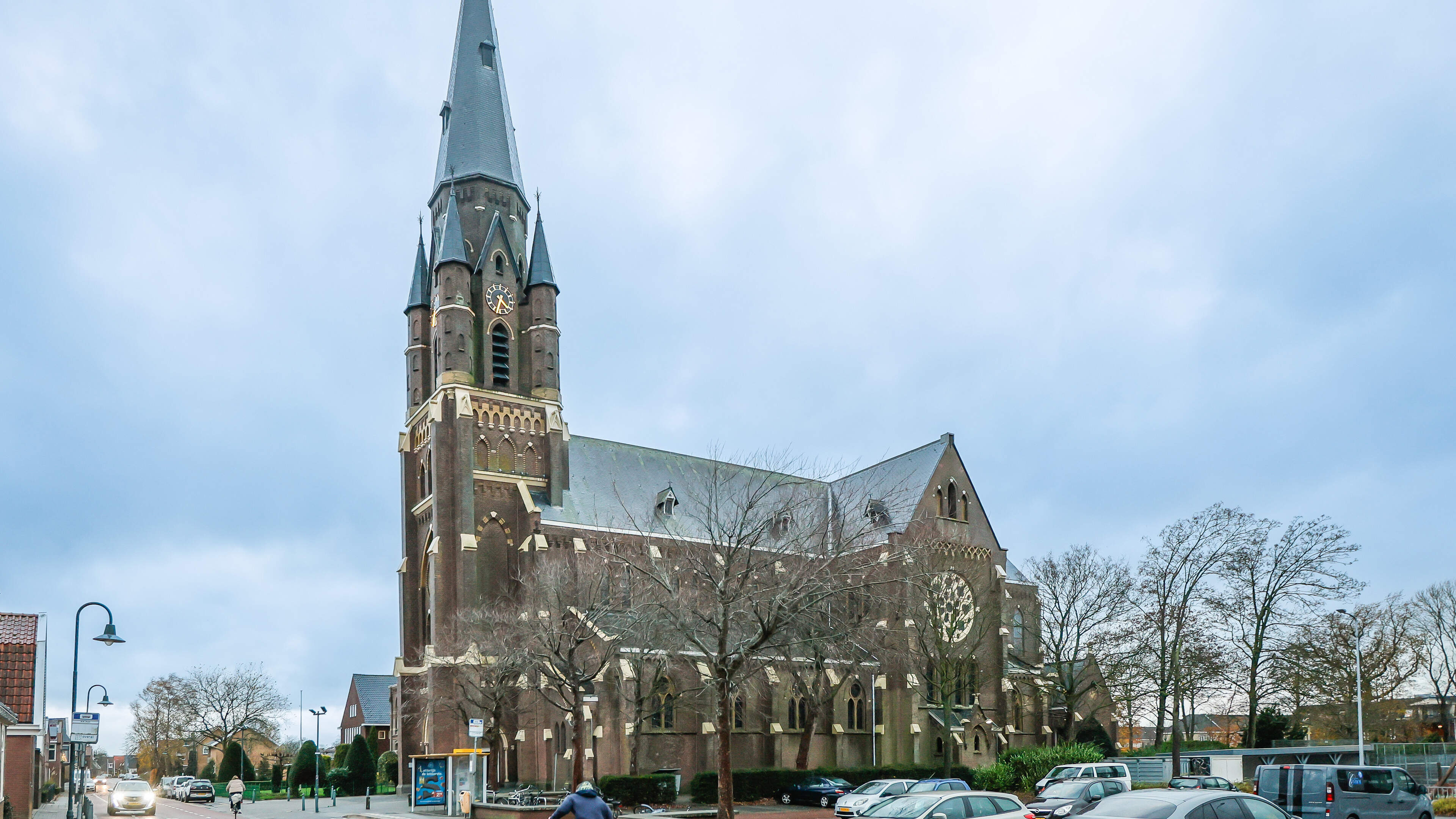Sluiting van katholieke kerken in West-Friesland raakt in stroomversnelling. ‘Met dertig tot veertig