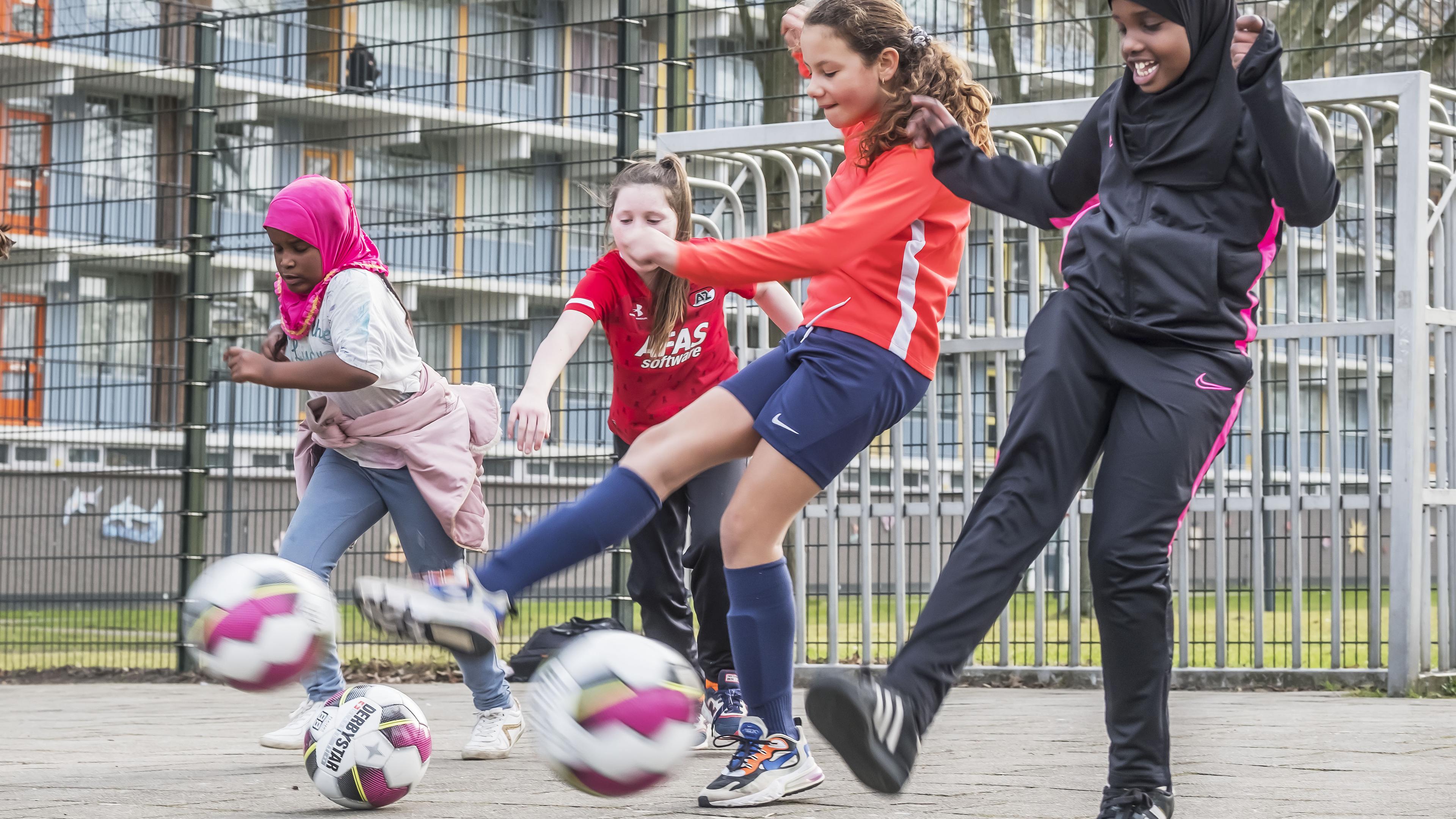 Cruyff Court in plaats van pannaveldjes in Alkmaar-Overdie