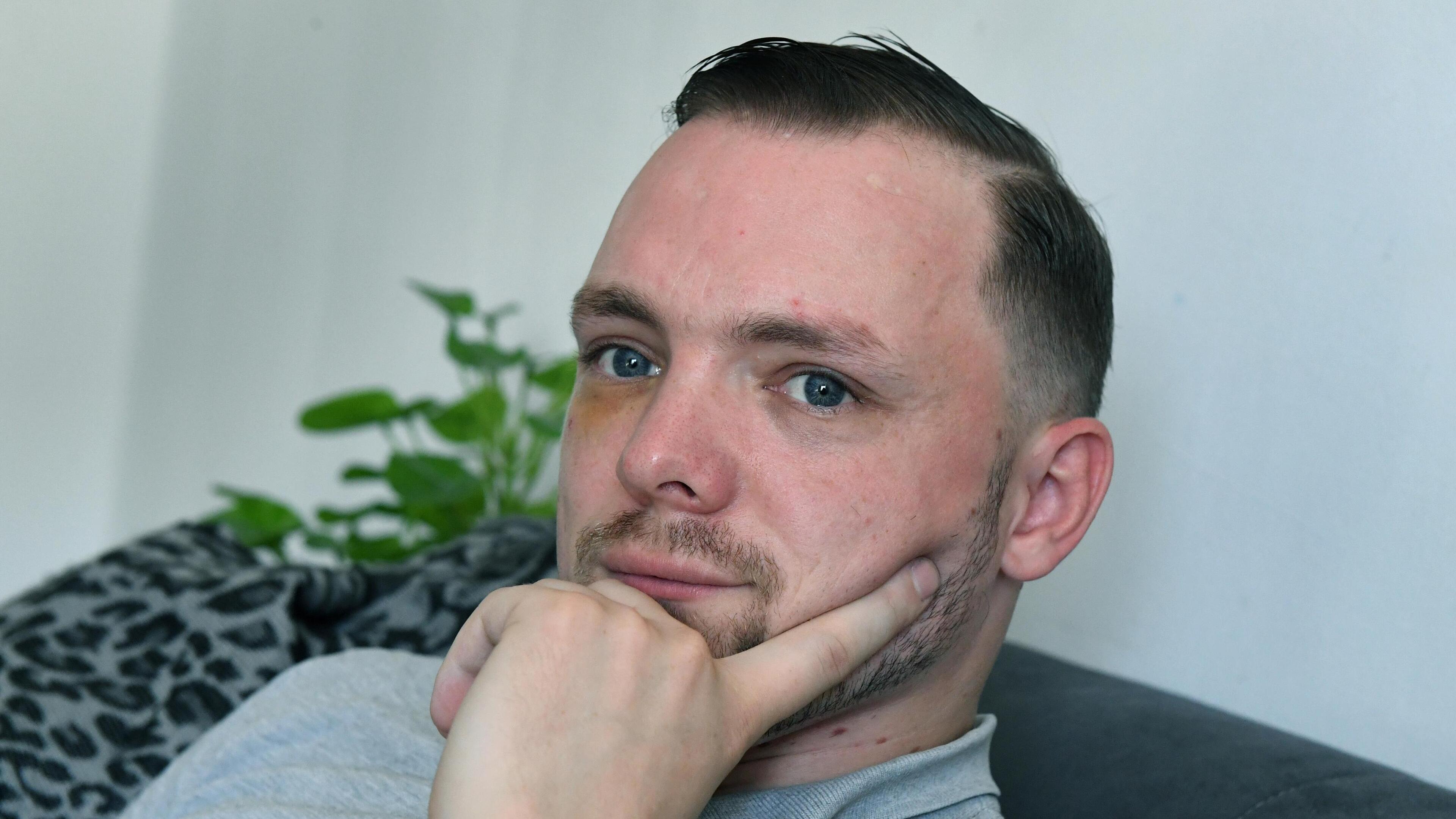 Max Kort, ’Superman uit De Schooten’, redt hondje uit bek van een stafford en wijst politie naar de 