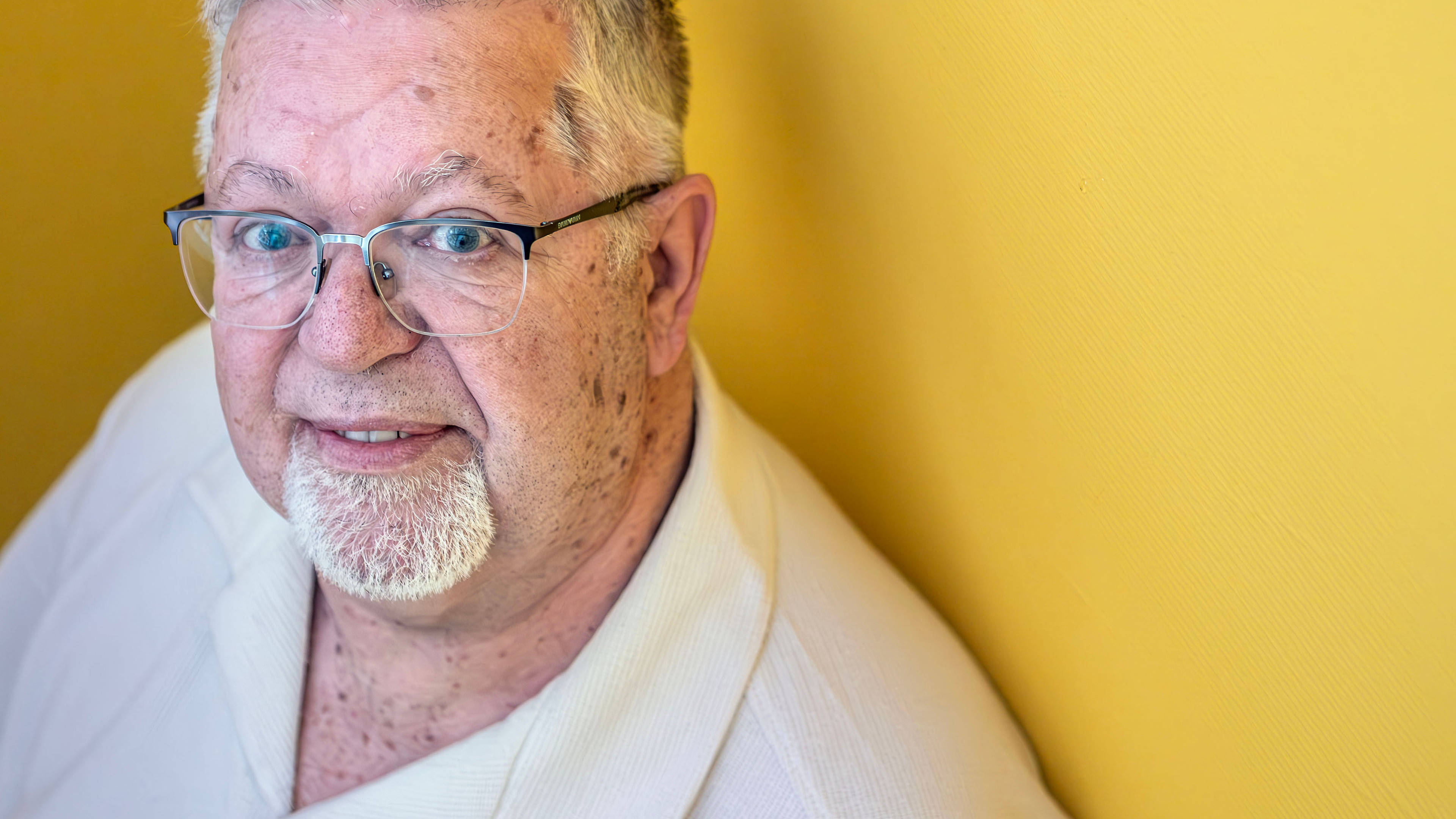 Three grandfathers in and from Haarlem, IJmuiden, Santpoort, Velsen and Leiden: ‘There is a lot of abandonment in this book’