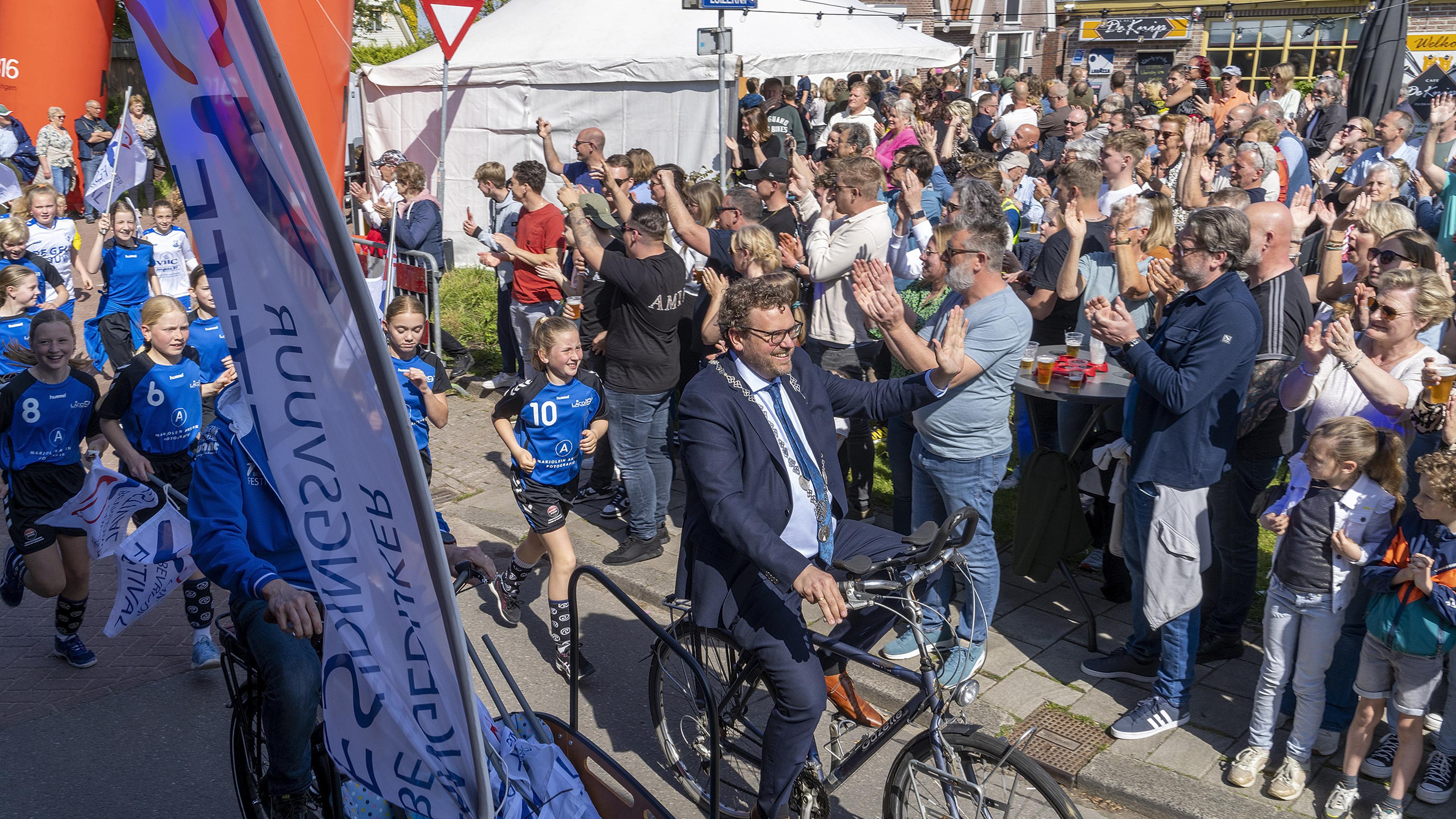 Nieuw bevrijdingsfeest met maaltijd en 3D-kunstwerk moet jaarlijks terugkerend evenement worden in H